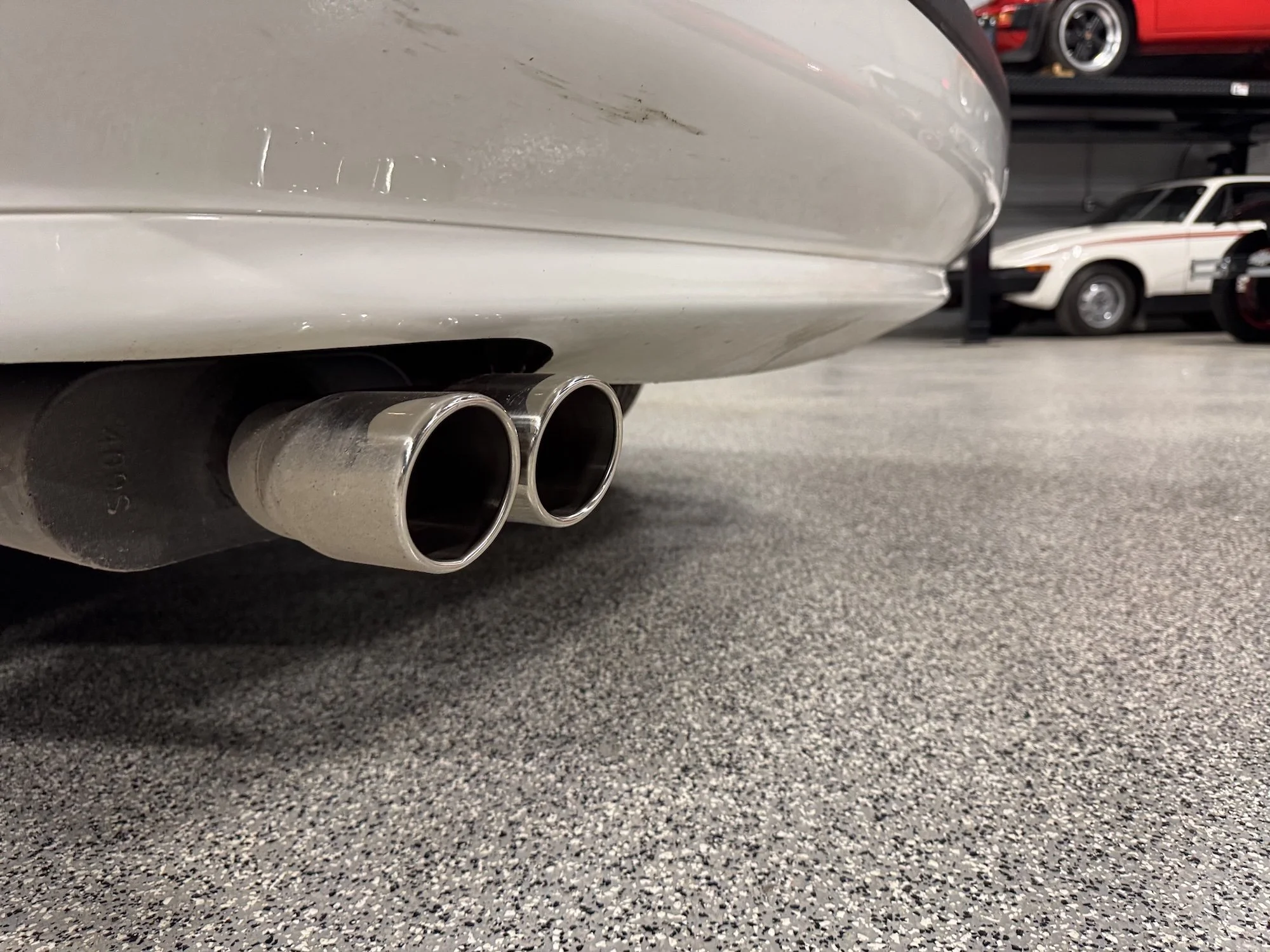 2000_BMW_540_Exhaust.jpeg