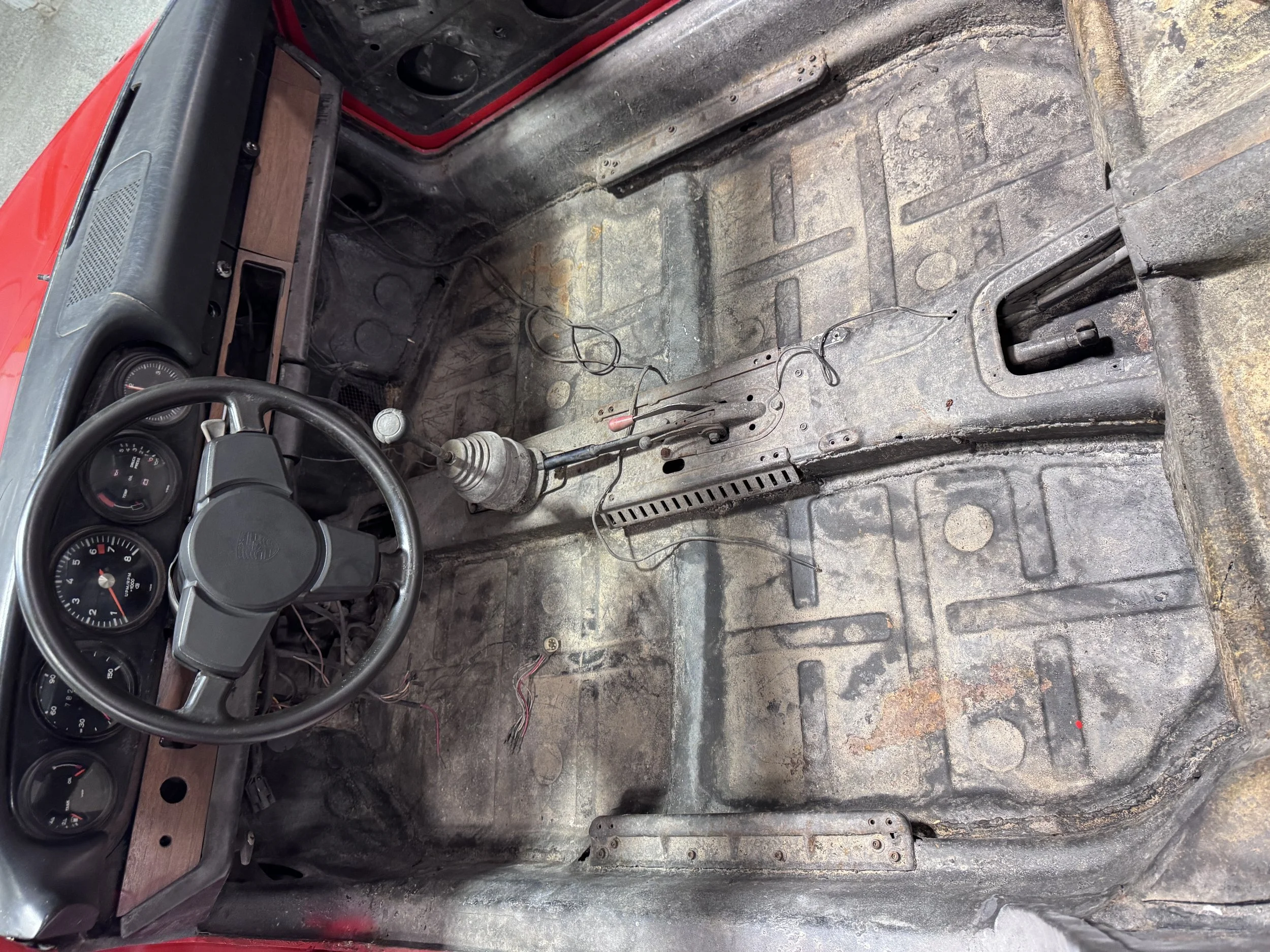 1971 Porsche 911 Cab Project Chassis 2.JPG