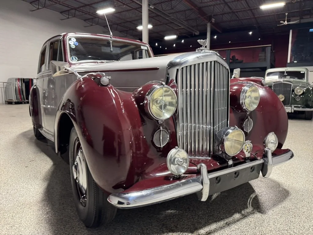 1952_Bentley_MKVI_FrontRight(2).jpg