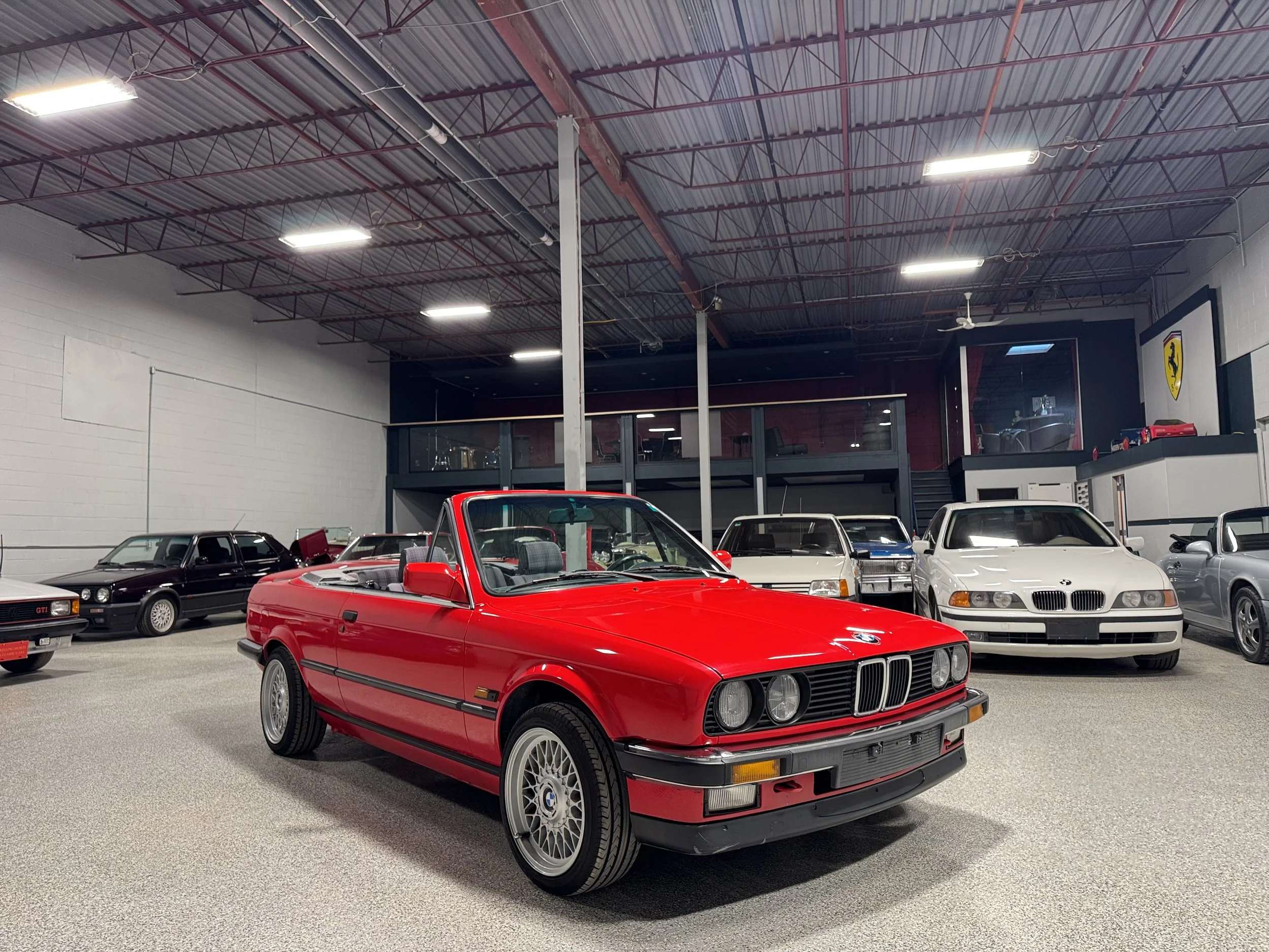 1990_BMW_320i_front_L_low.jpeg