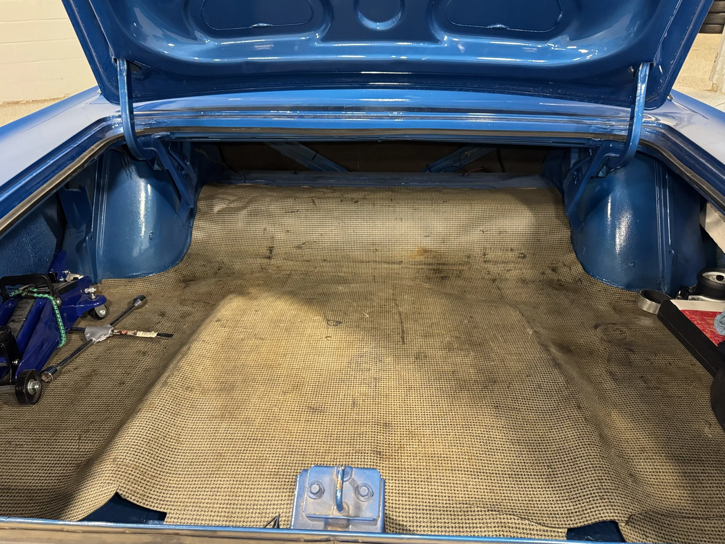 1967_Dodge_Coronet_Boot.jpeg