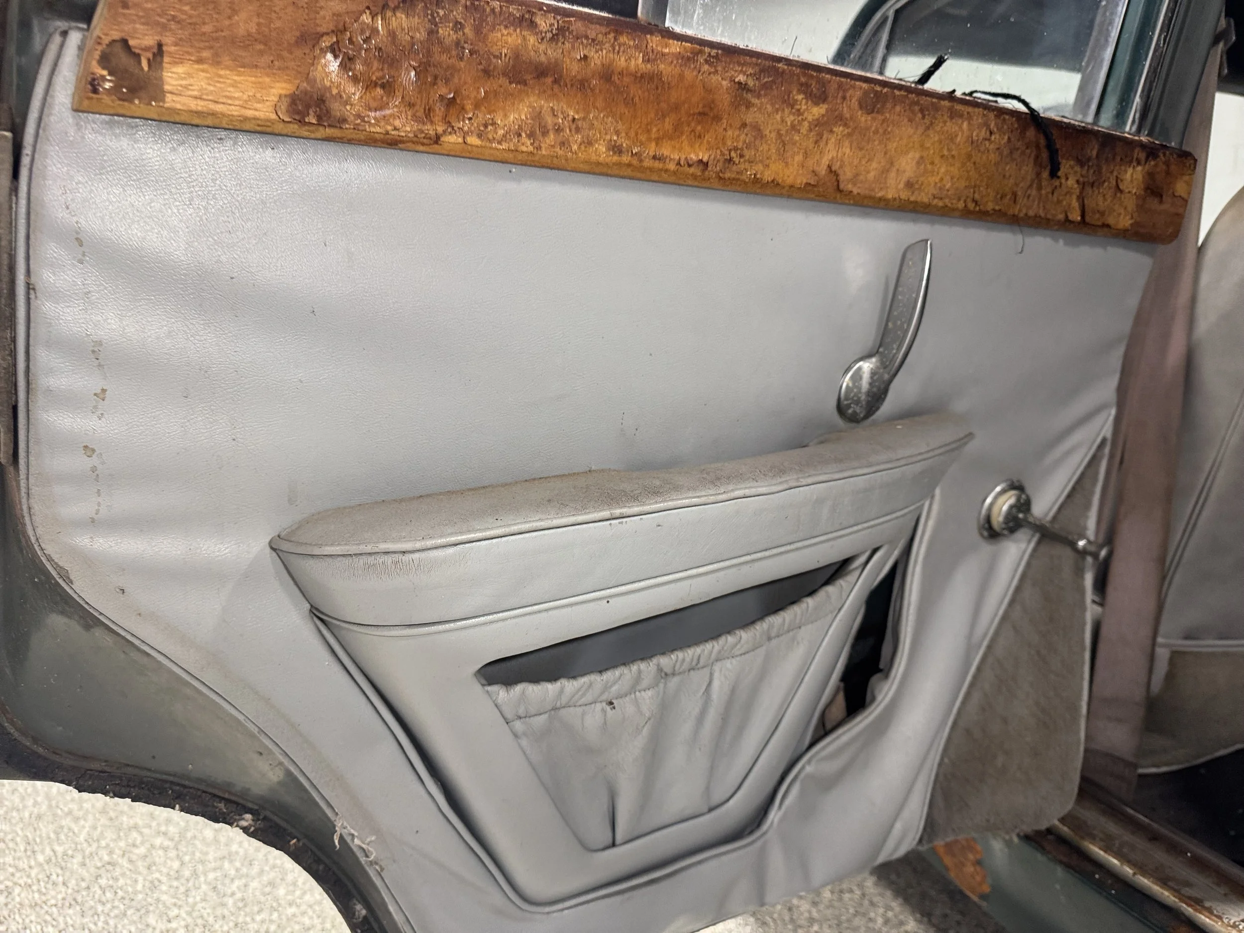 1967 Vanden Plas Rolls Rear Door Interior.jpeg