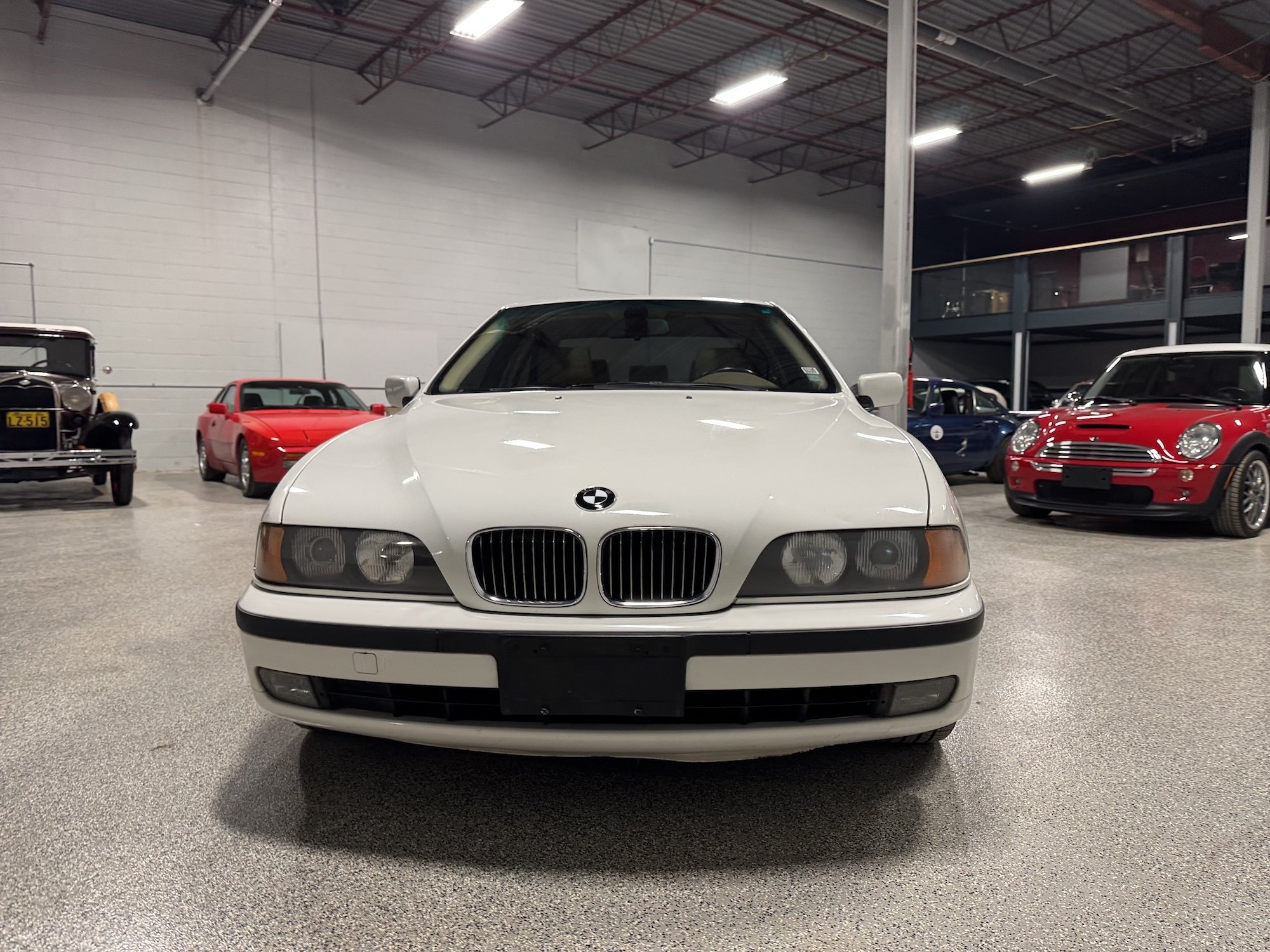 2000_BMW_540_Front.jpeg