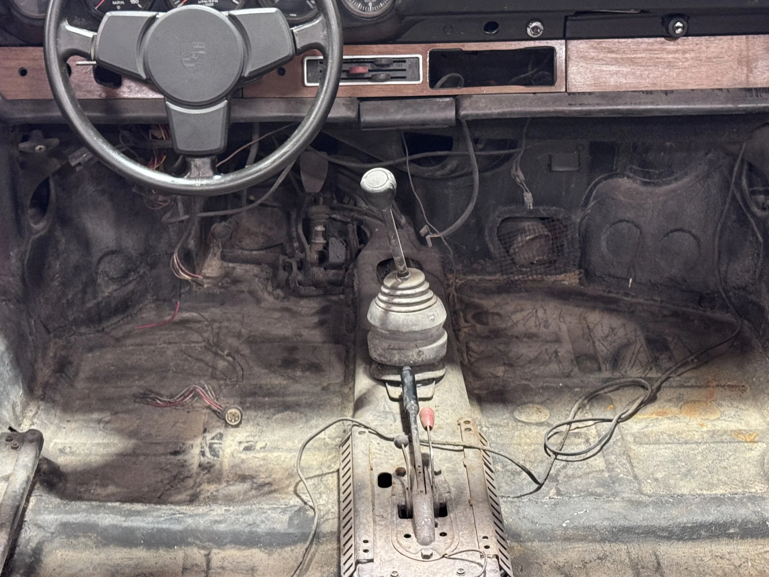 1971 Porsche 911 Cab Project Details 2.JPG