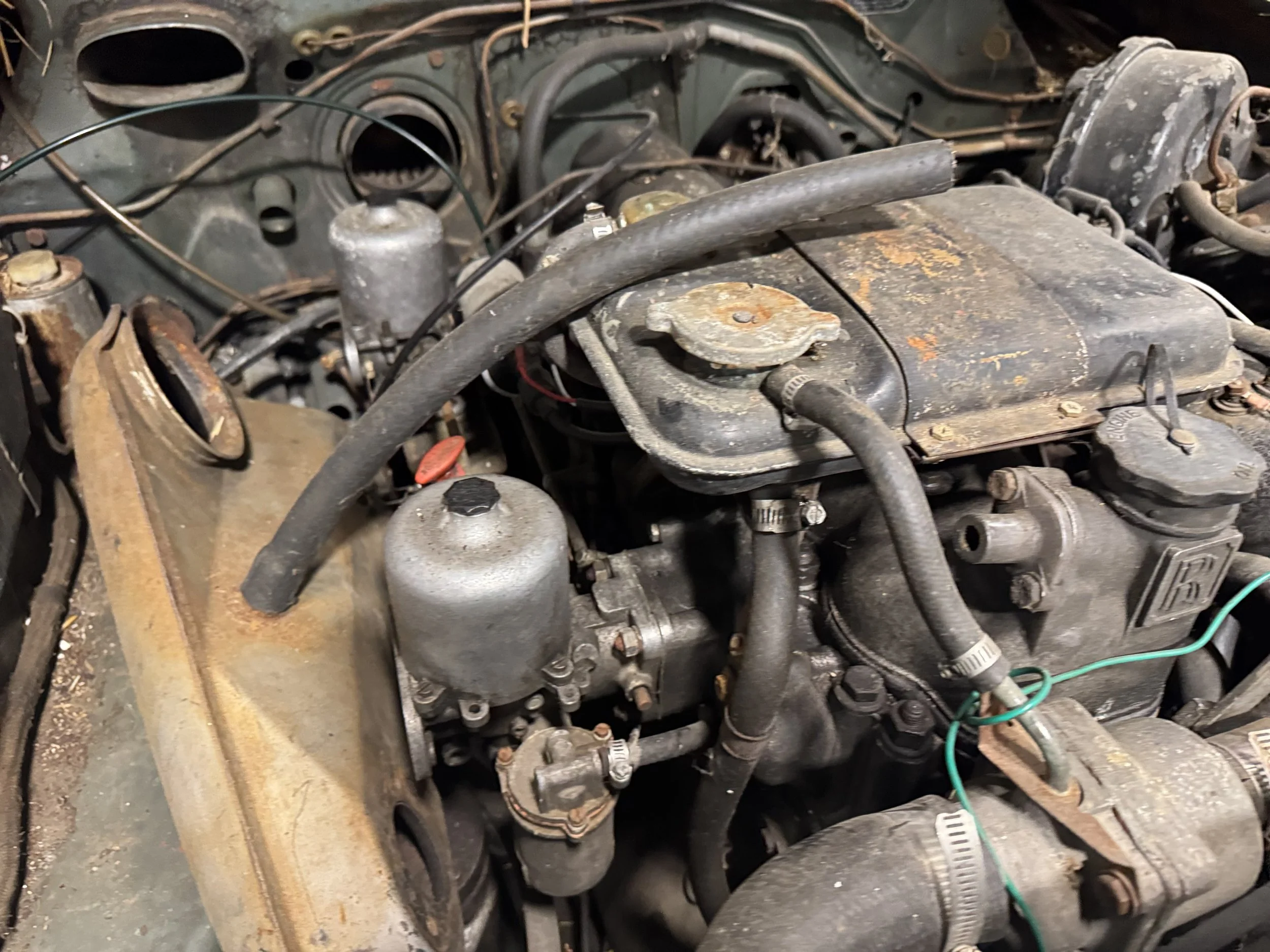 1967 Vanden Plas Rolls Engine 2.jpeg