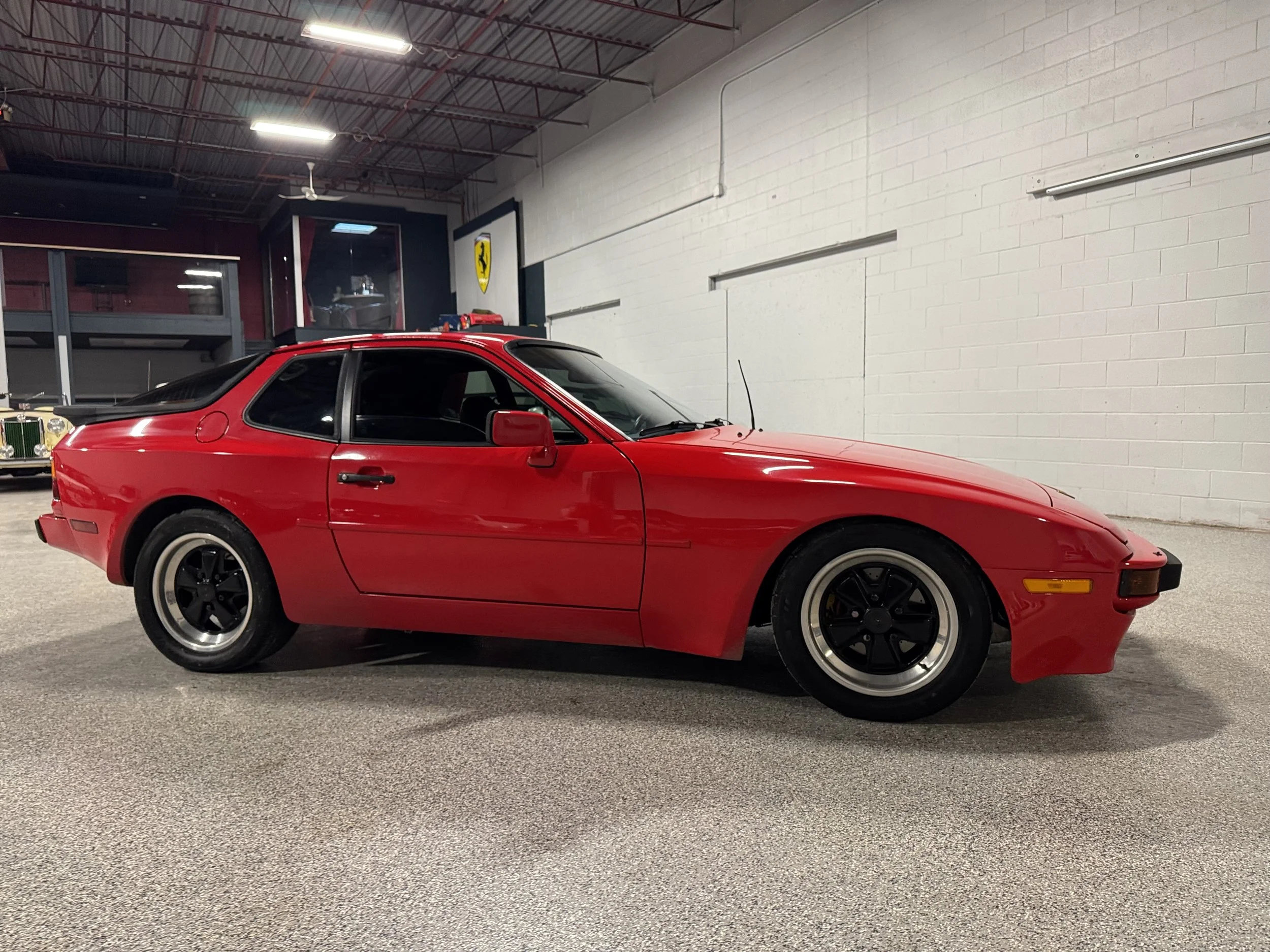 1984_Porsche_944_Right.jpeg