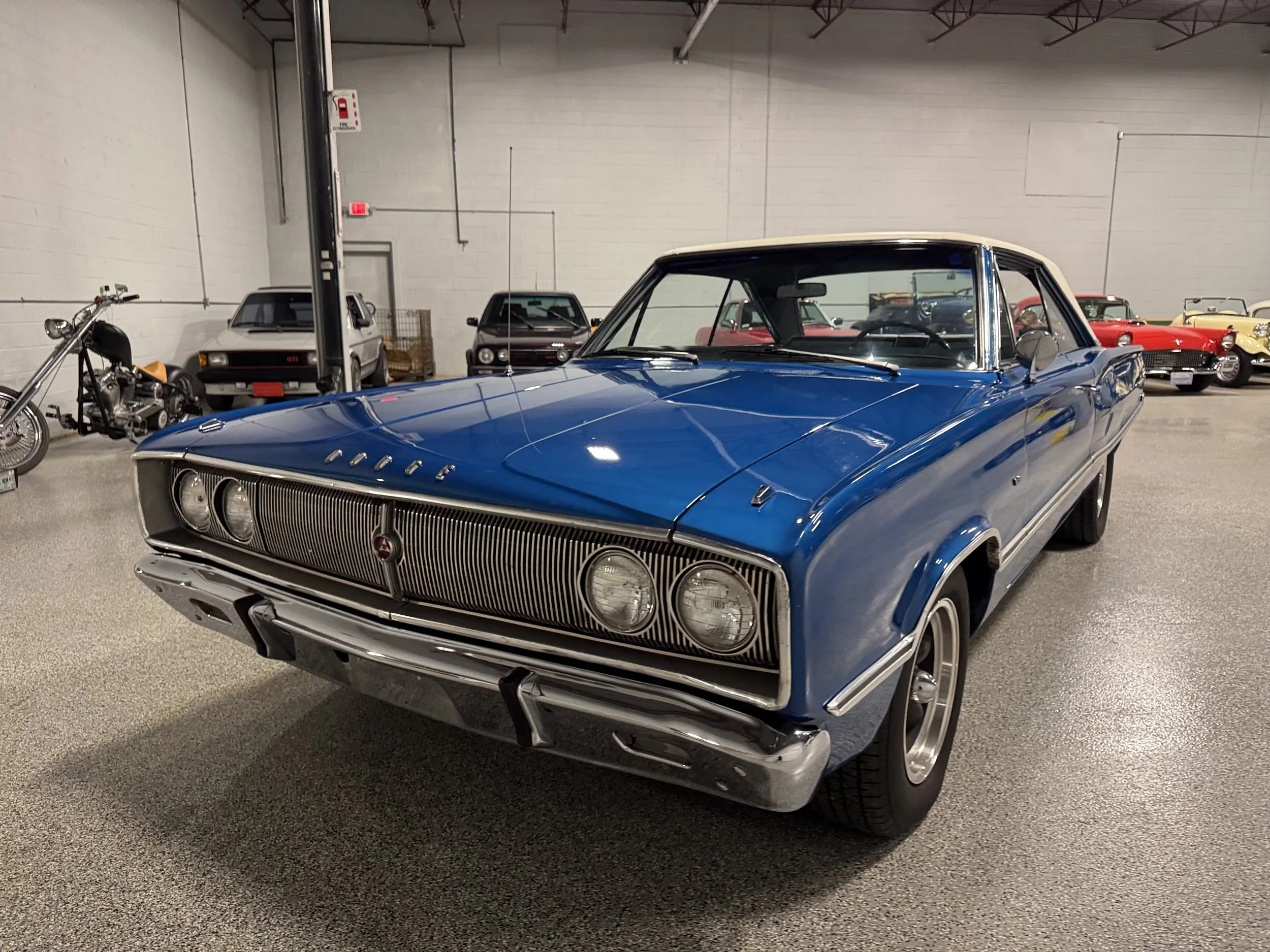 1967_Dodge_Coronet_Front.jpeg