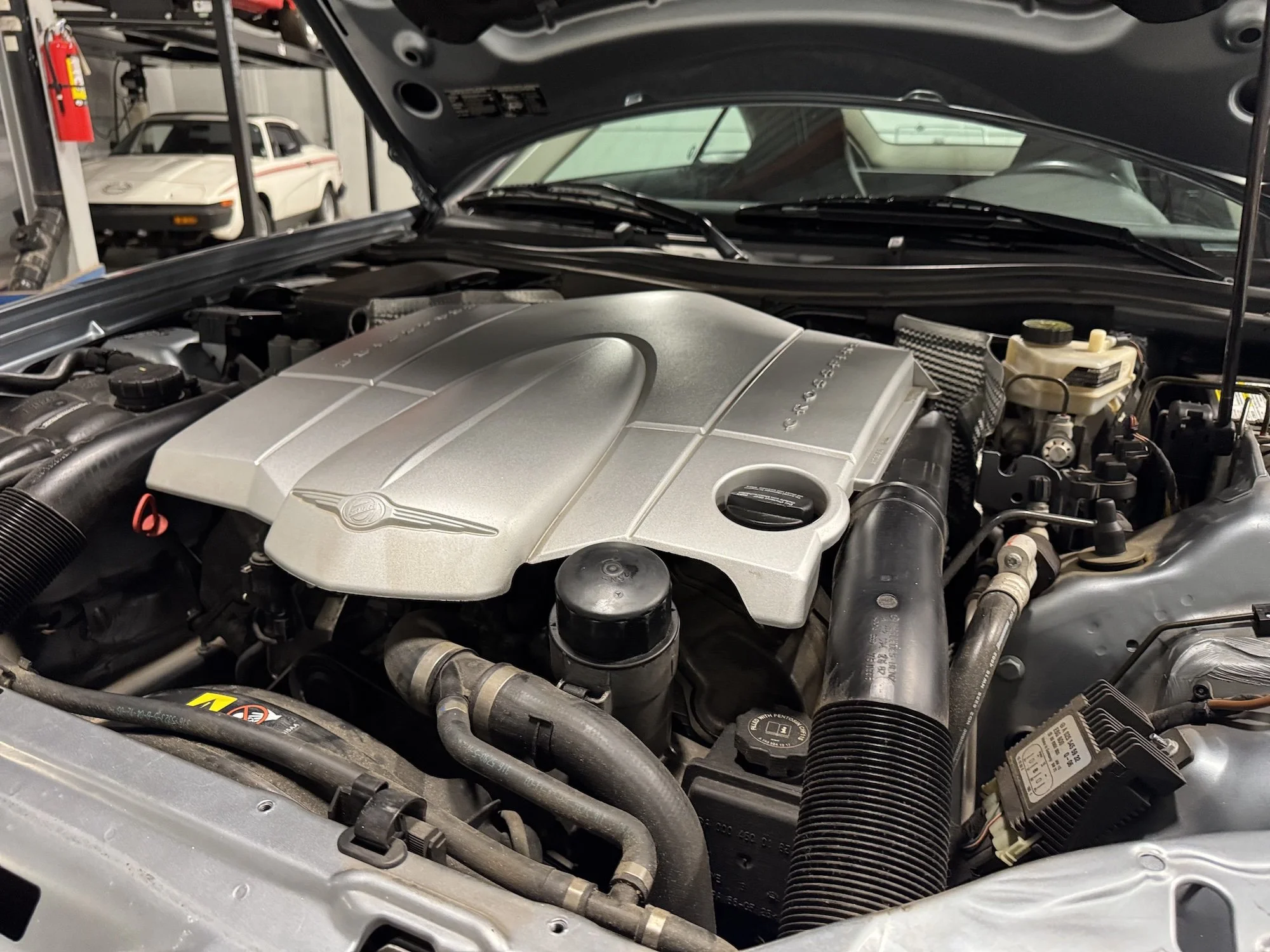2004_Chrysler_Crossfire_Engine.jpg