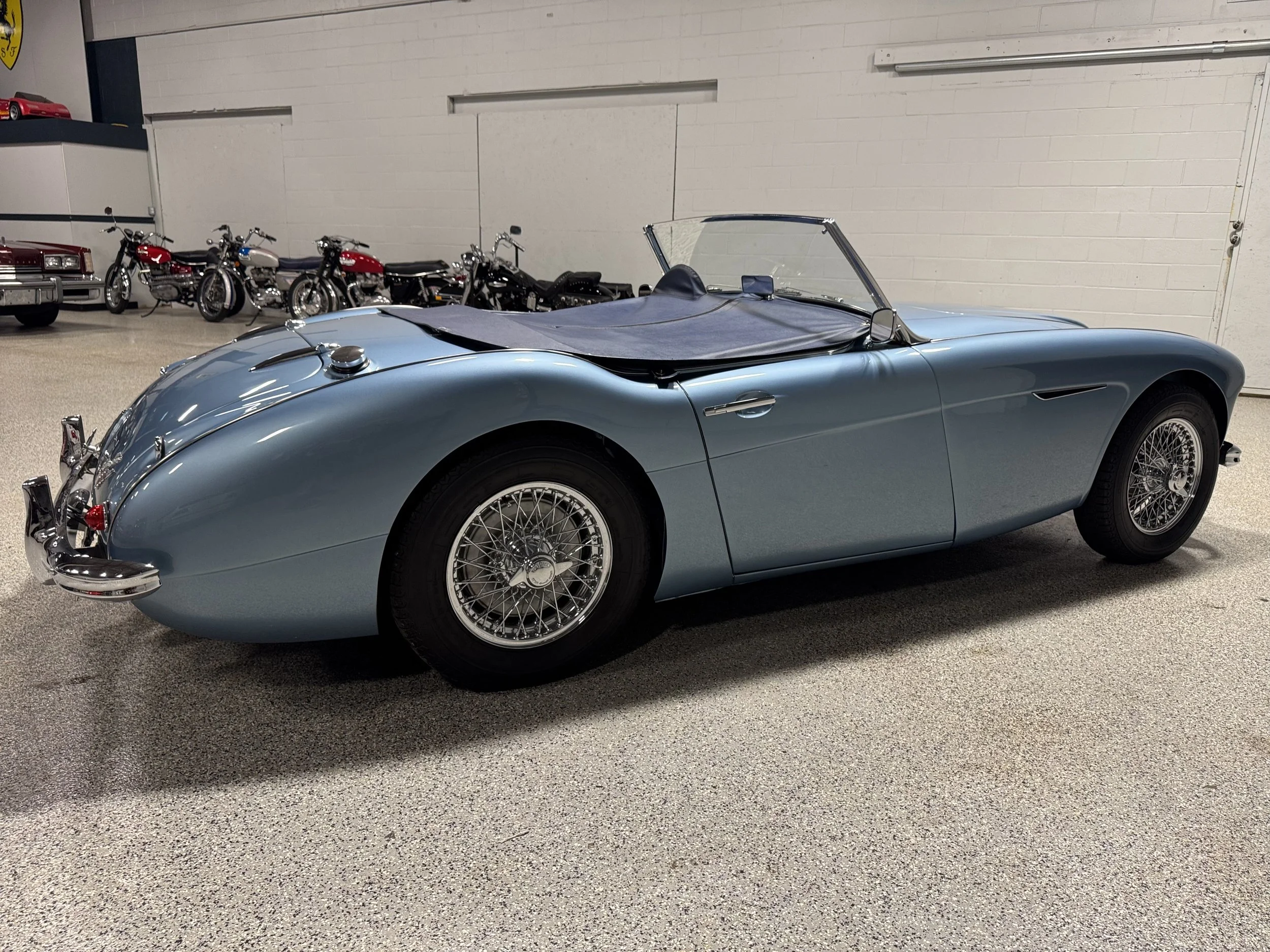 1960 Austin Healey 3000 Right Rear.jpeg