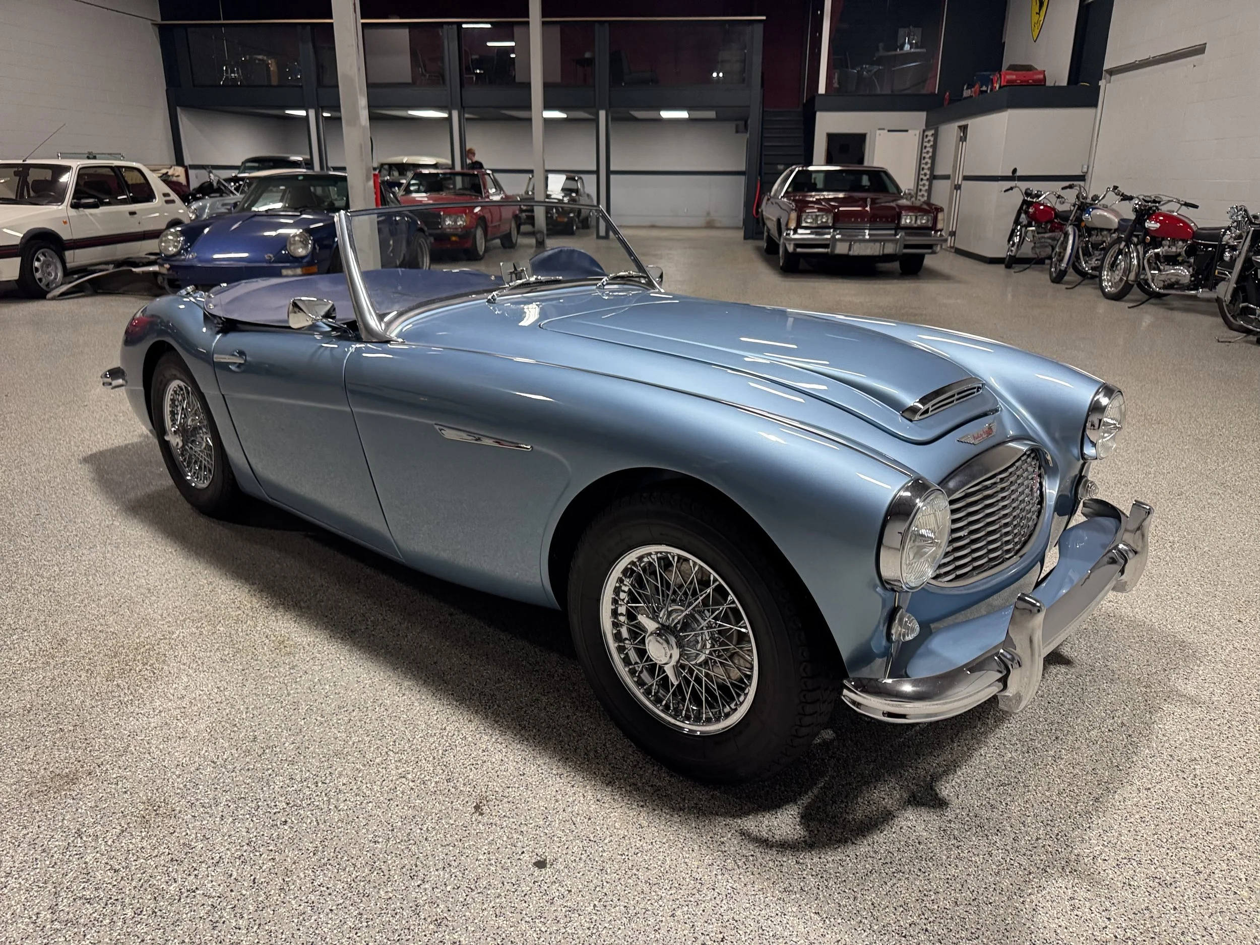 1960 Austin Healey 3000 Front Right 4.jpeg