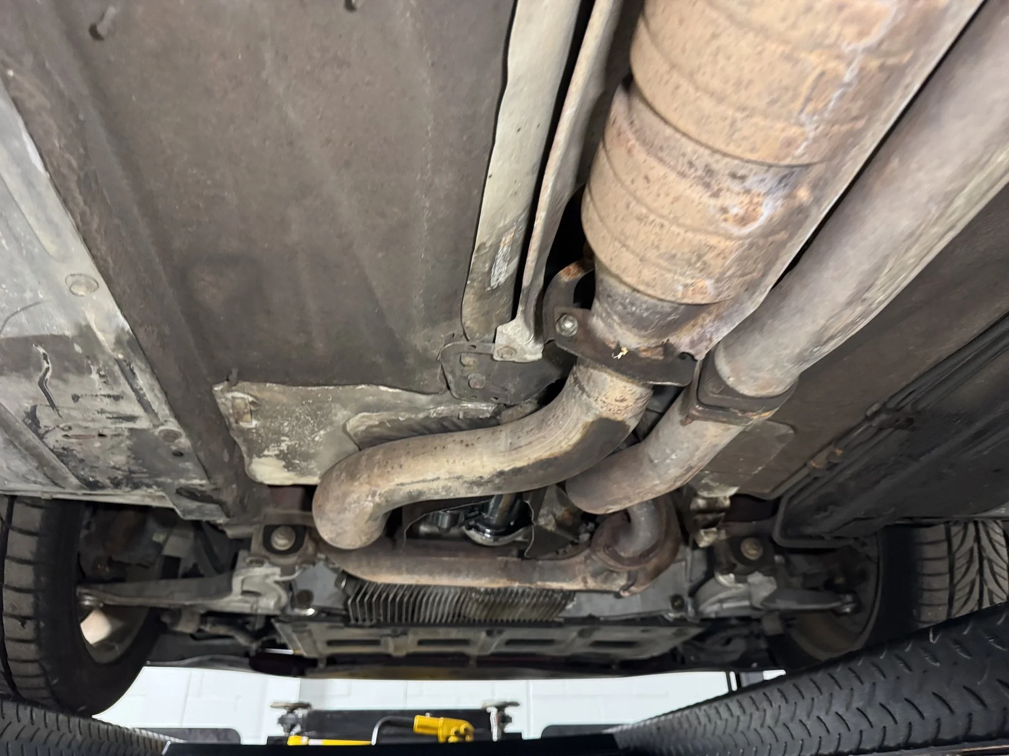 1987 Porsche 944 Turbo Under 5.jpeg
