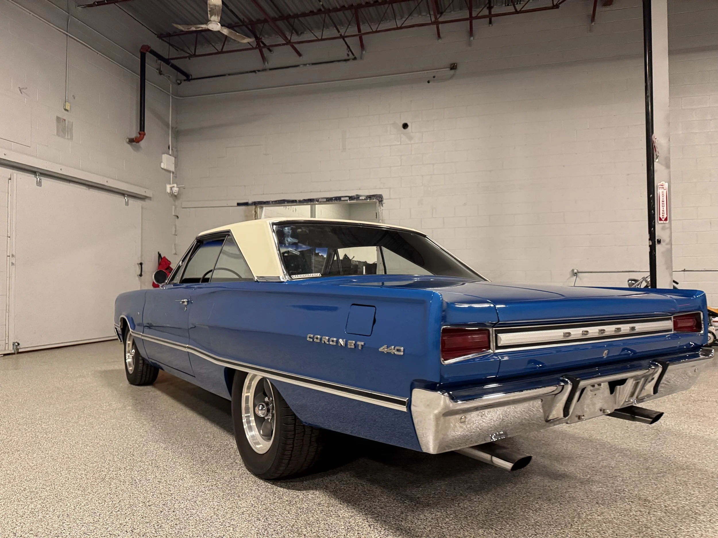 1967_Dodge_Coronet_Rear_Left2.jpeg