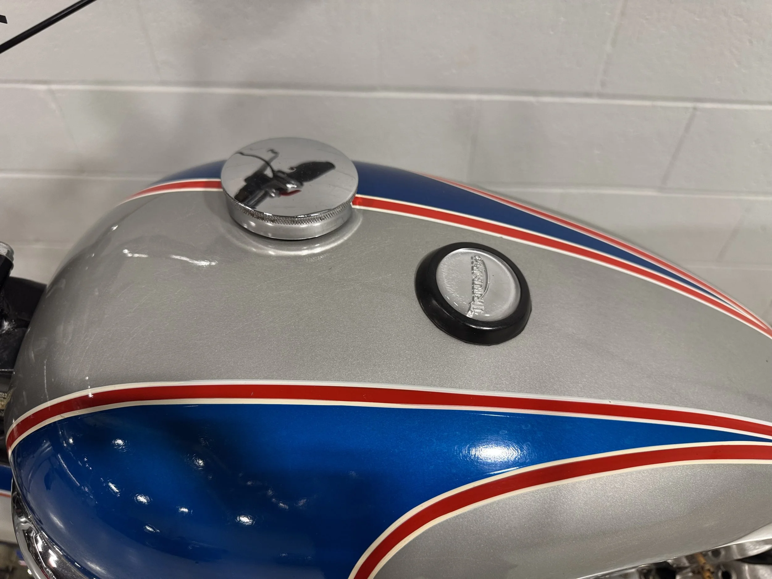 1978 Triumph Jubilee Gas Tank.jpeg