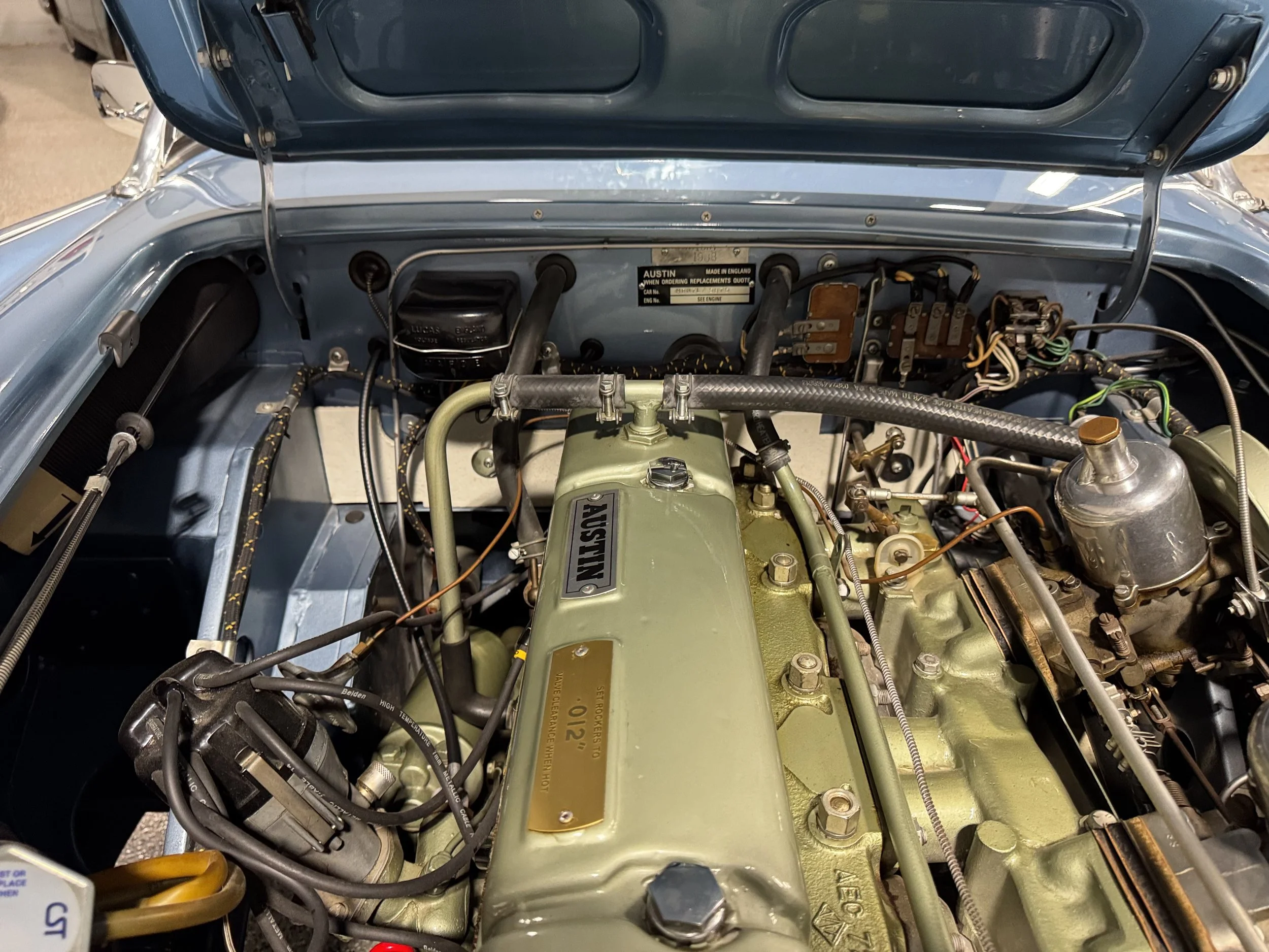 1960 Austin Healey 3000 Engine 5.jpeg