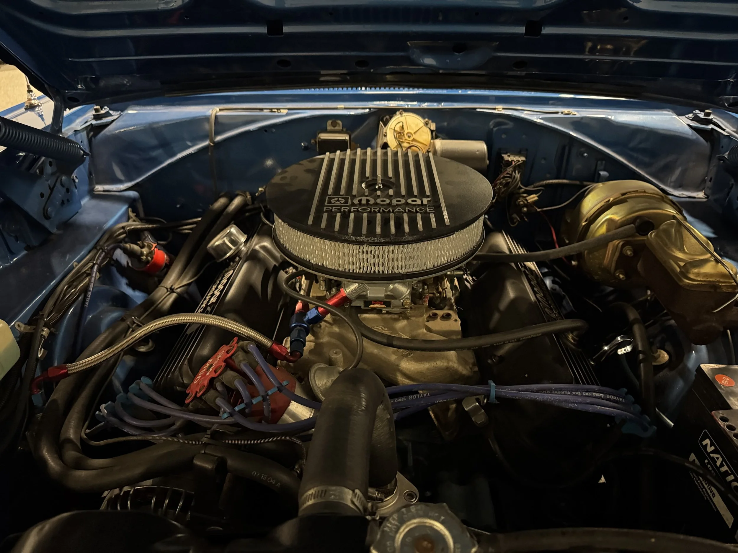 1967_Dodge_Coronet_Engine.jpeg