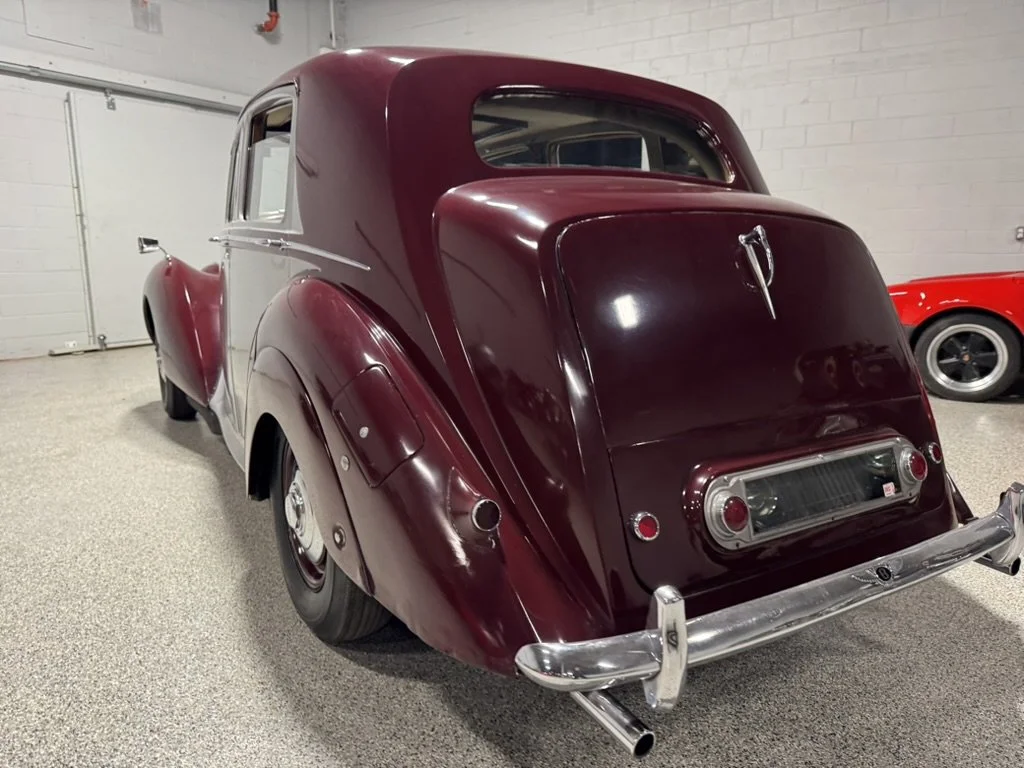 1952_Bentley_MKVI_RearLeft.jpg