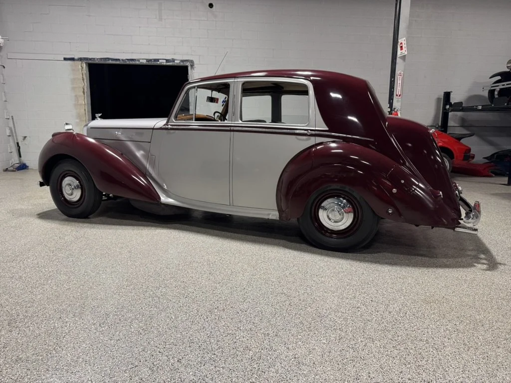 1952_Bentley_MKVI_RearLeft(1).jpg