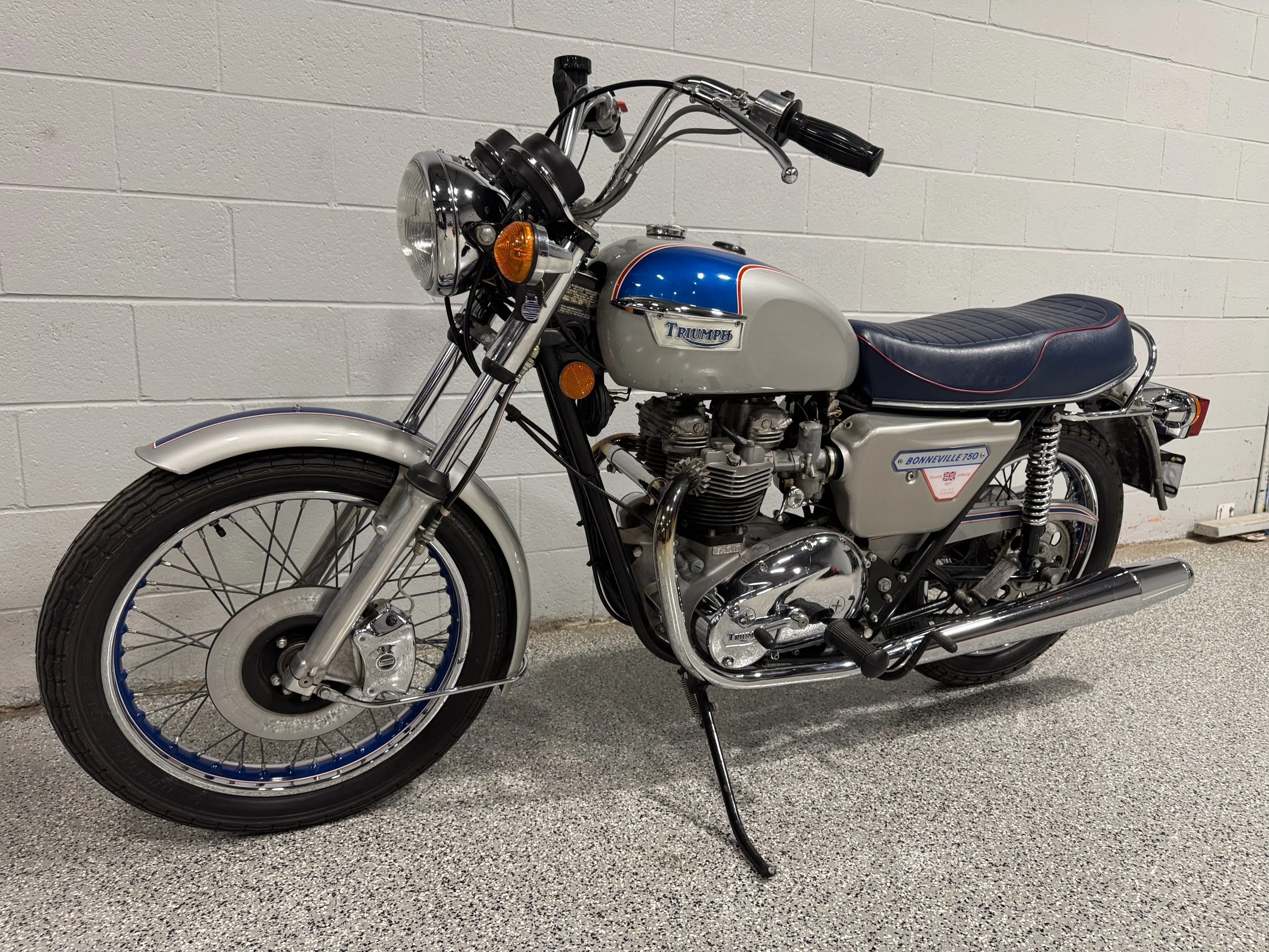 1978 Triumph Jubilee Front Left.jpeg