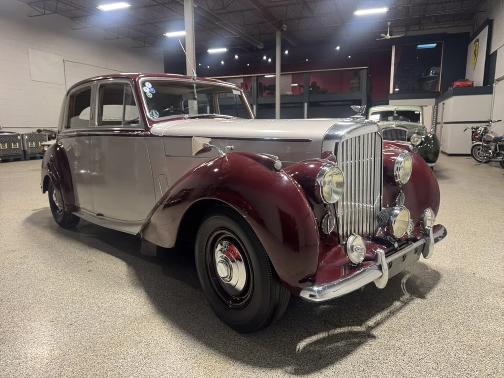 1952_Bentley_MKVI_FrontRight.jpg