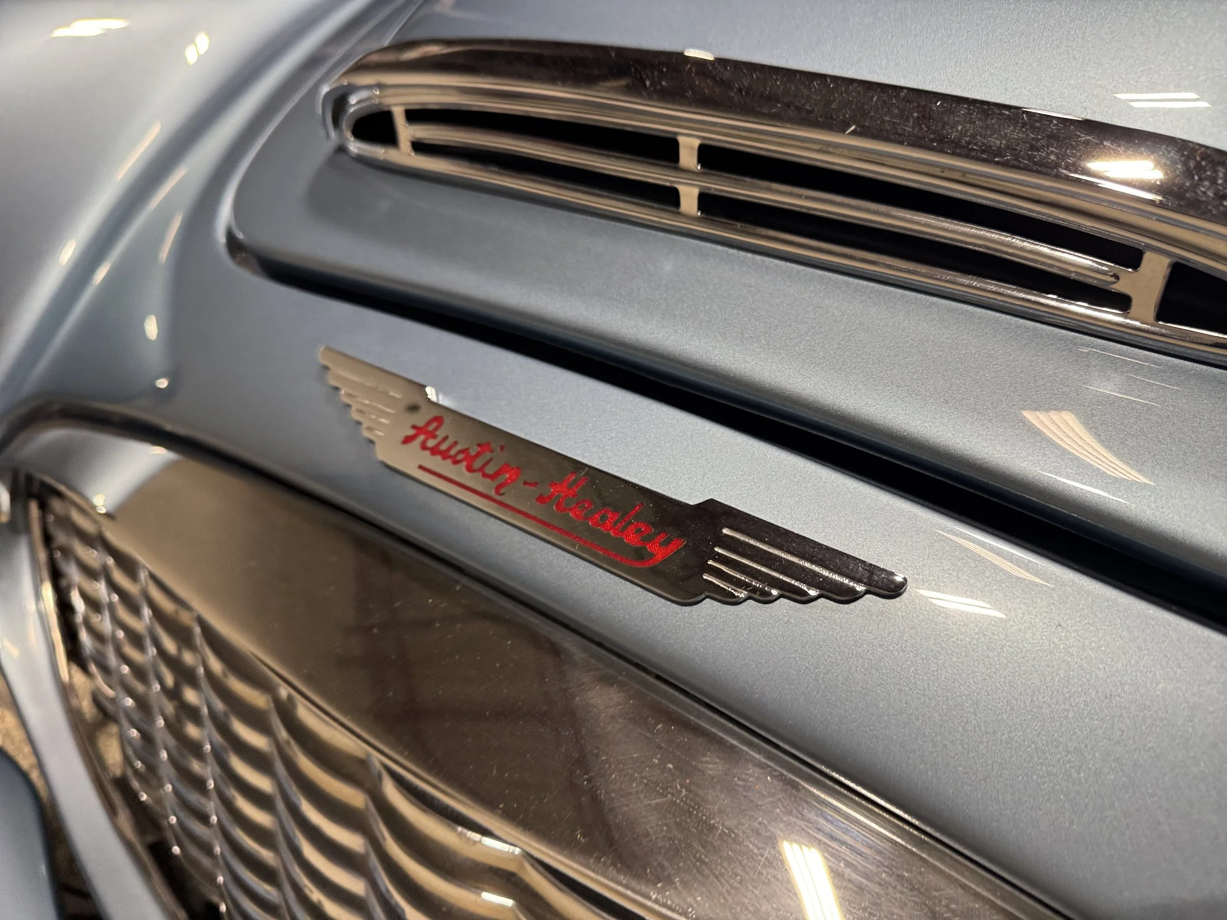 1960 Austin Healey 3000 Logo.jpeg