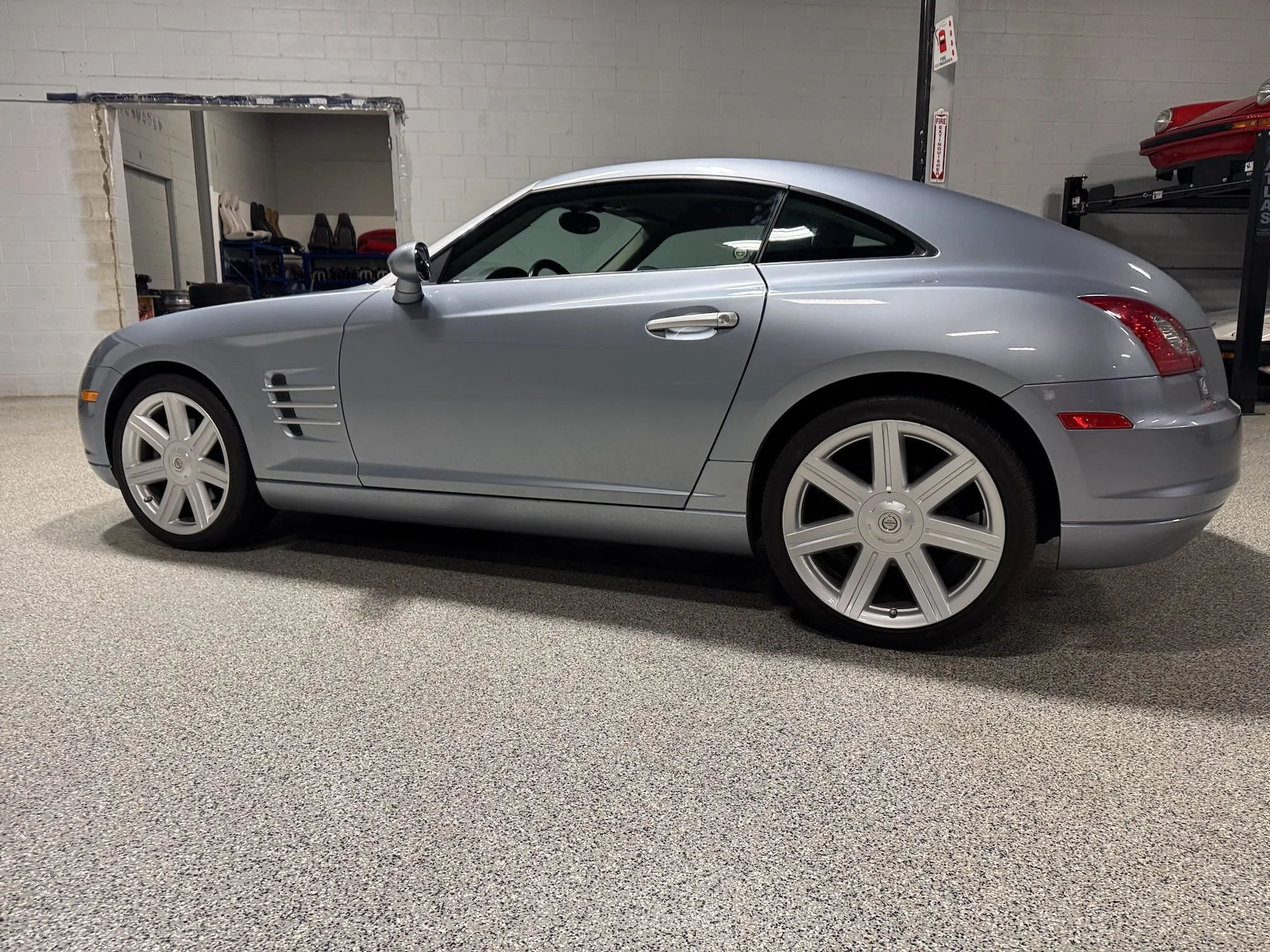 2004_Chrysler_Crossfire_Left 2.jpg