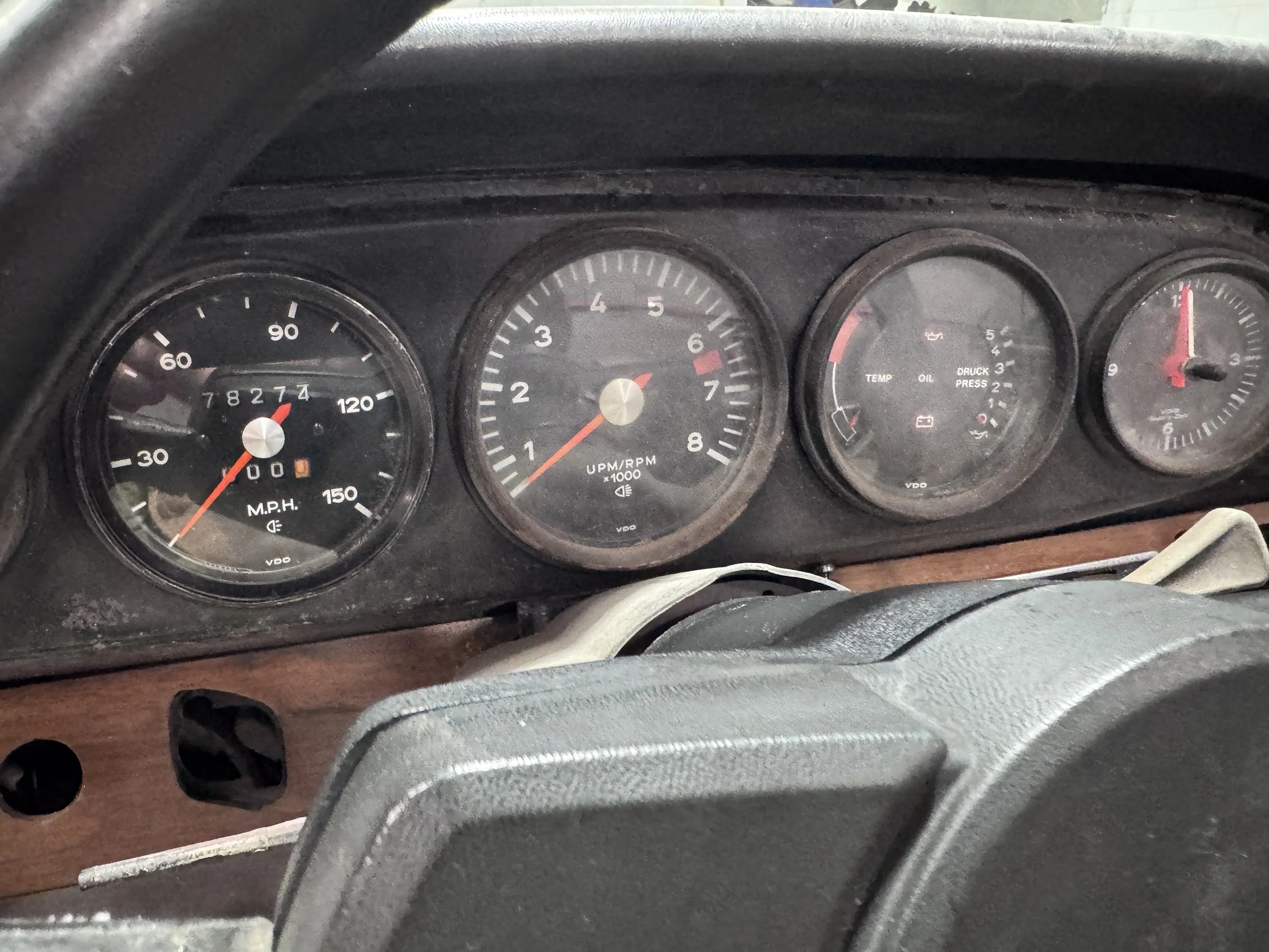 1971 Porsche 911 Cab Project Dash.JPG