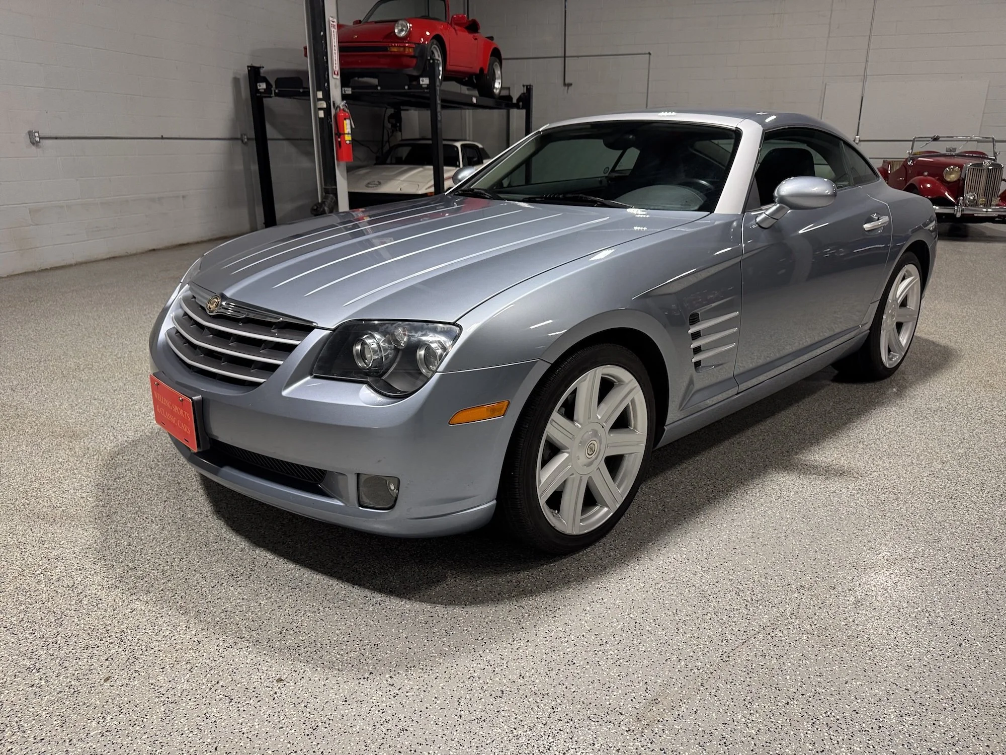 2004_Chrysler_Crossfire_Front_Left.jpg
