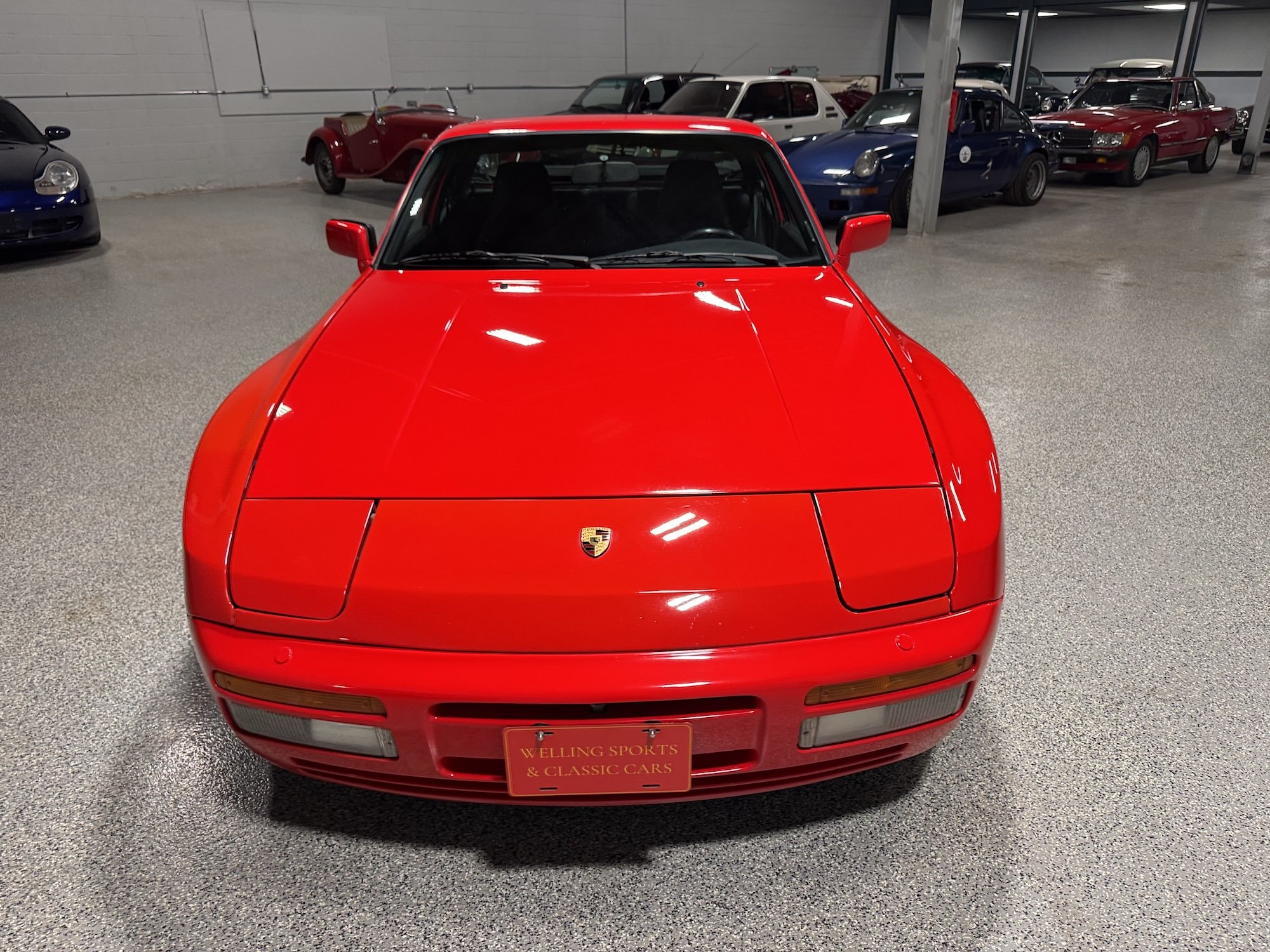 1987 Porsche 944 Turbo Front H2.jpeg