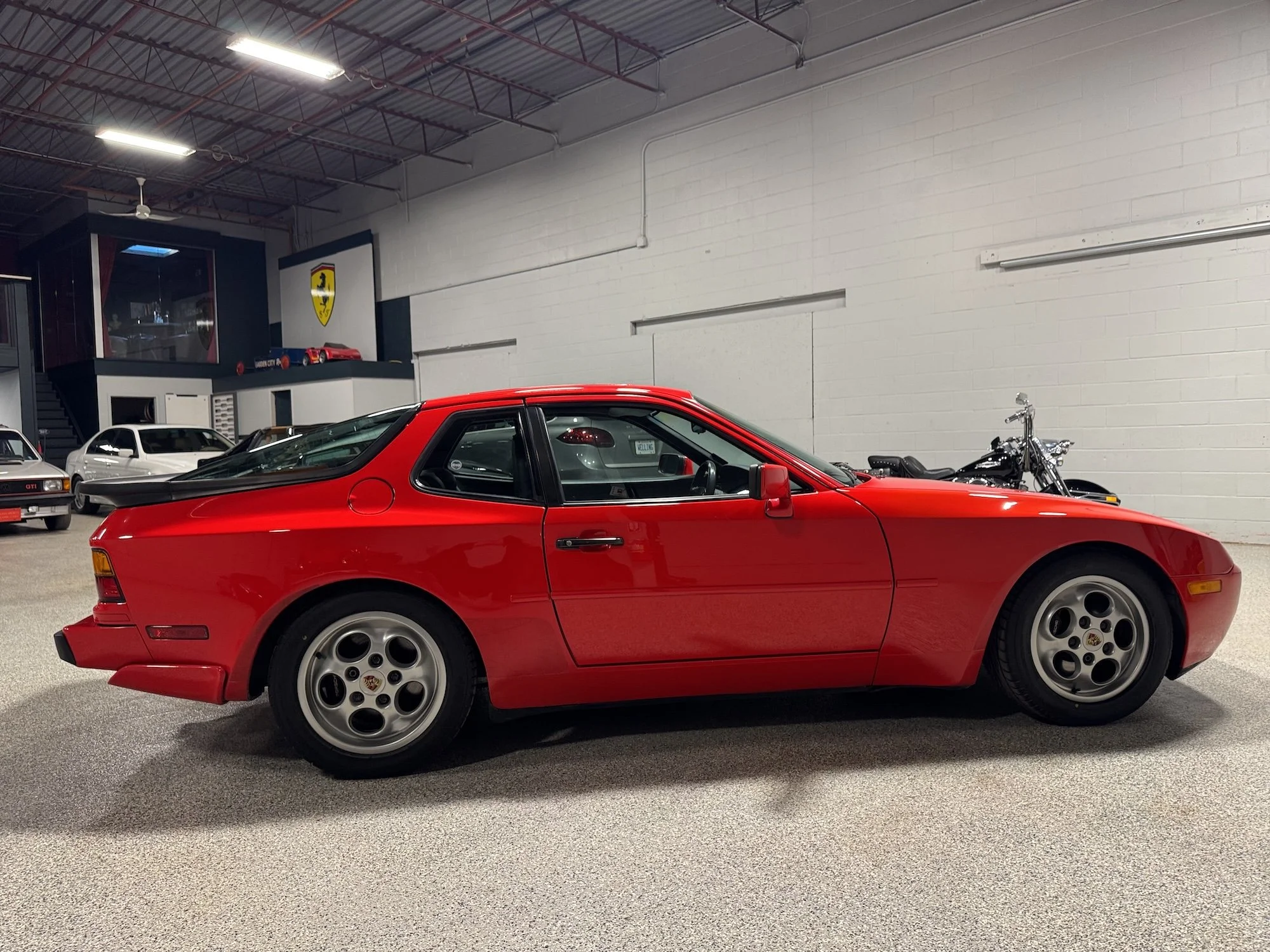 1987 Porsche 944 Turbo Right 3.jpeg