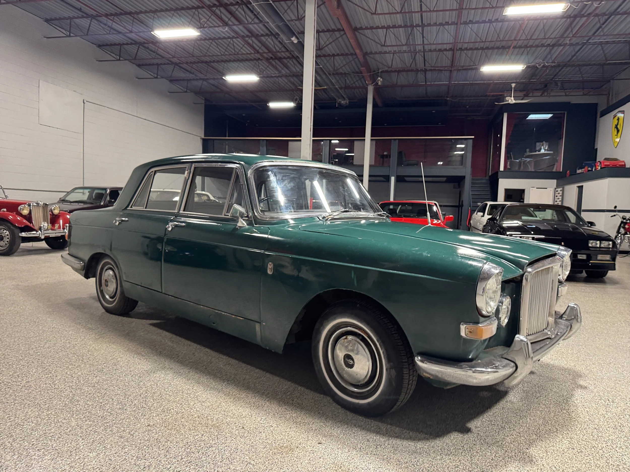 1967 Vanden Plas Rolls Right Front.jpeg