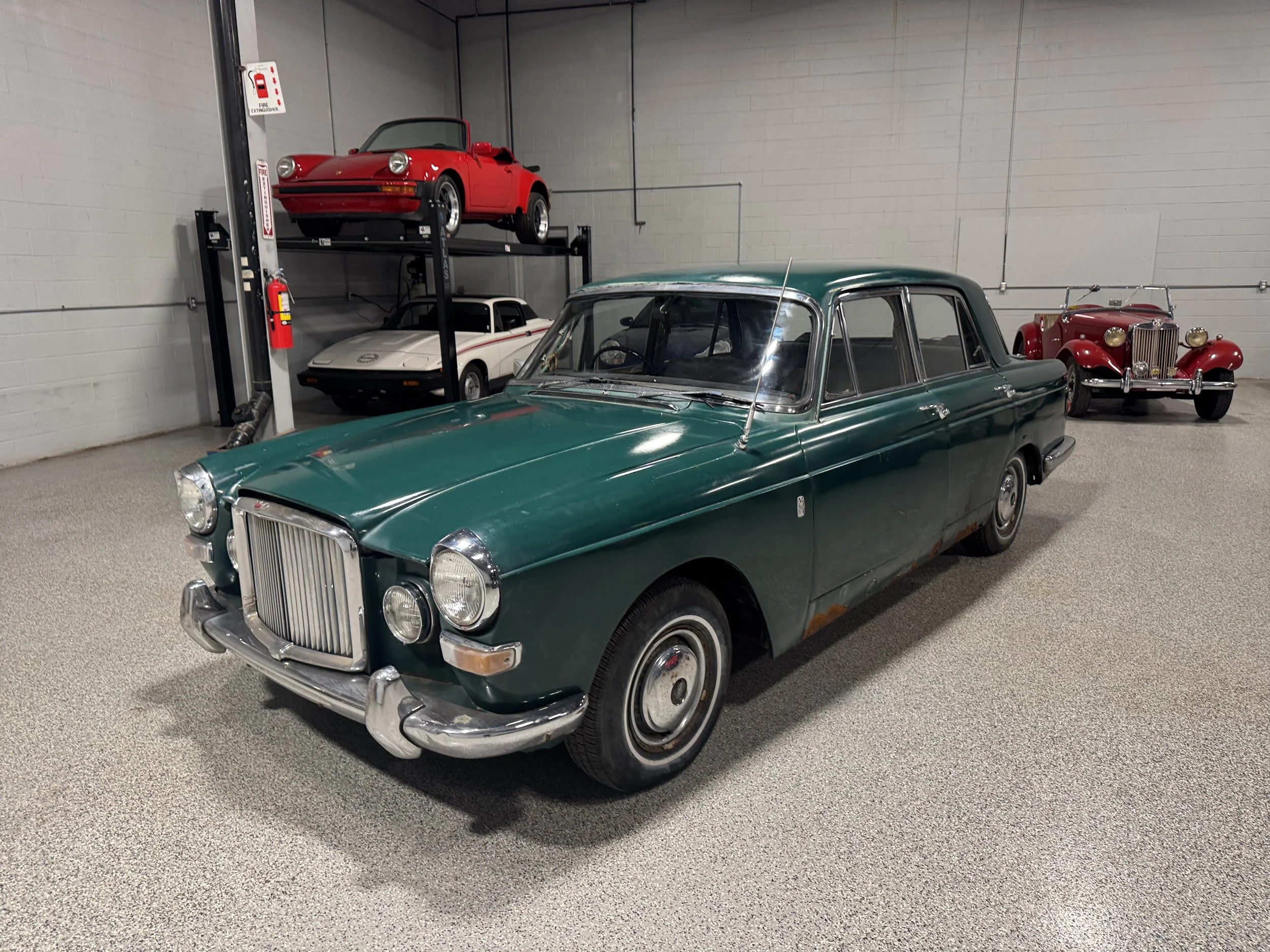 1967 Vanden Plas Rolls Royce Left High.jpeg