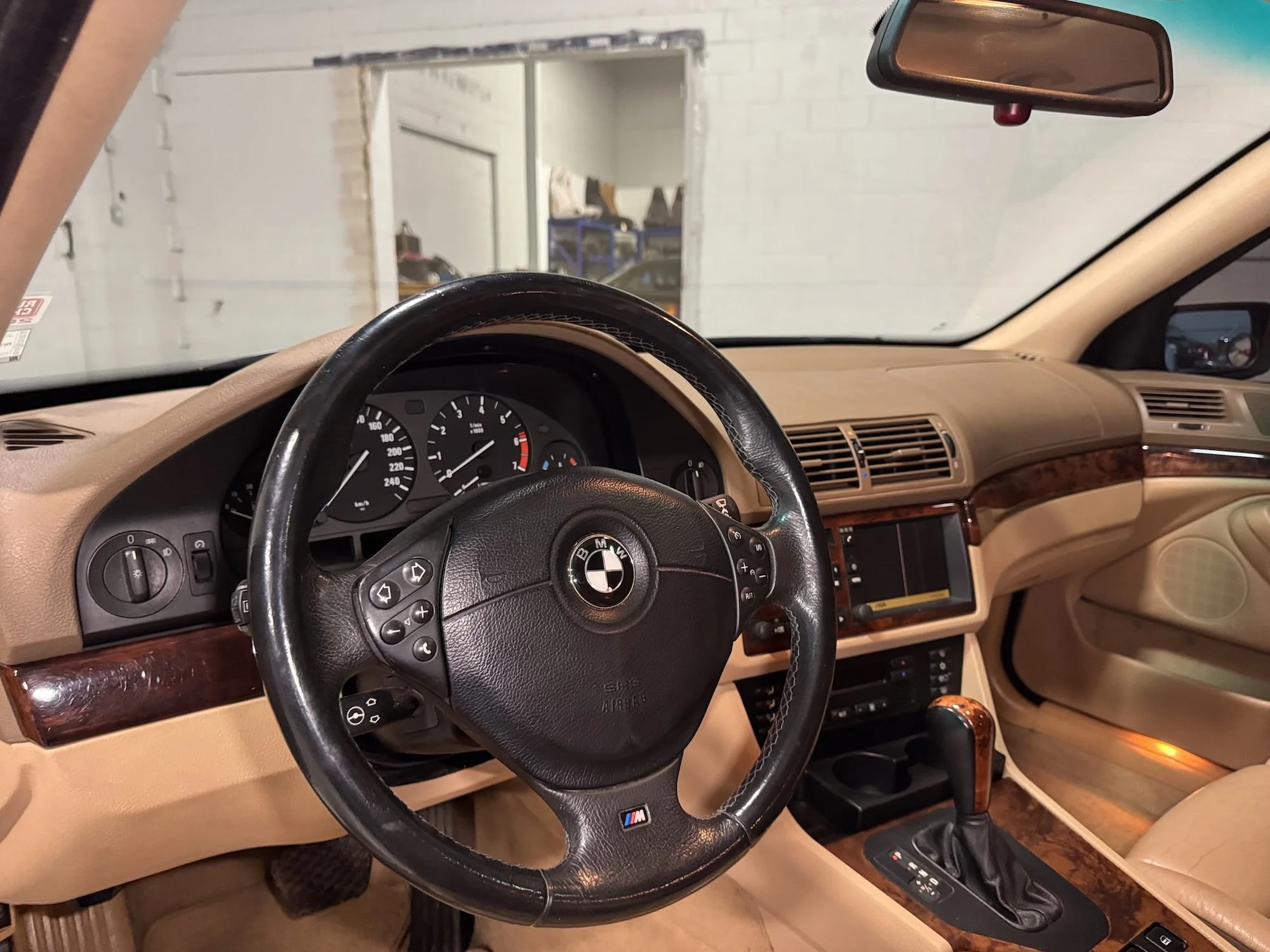 2000_BMW_540_Steering.jpeg