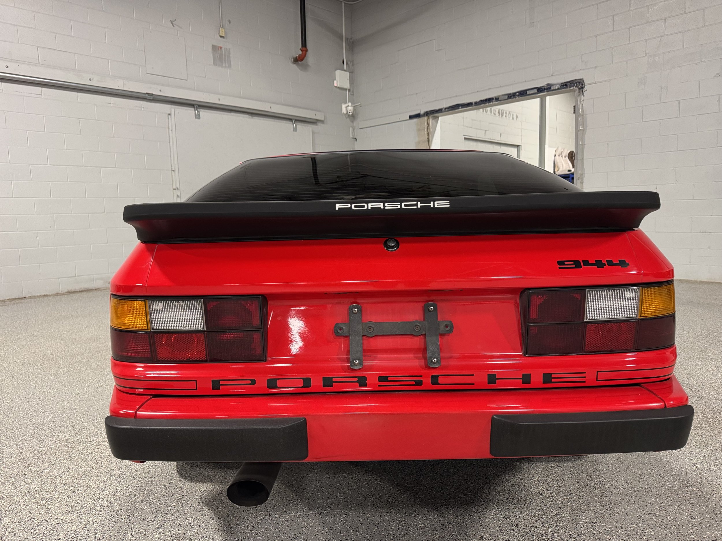 1984_Porsche_944_Rear2.jpeg