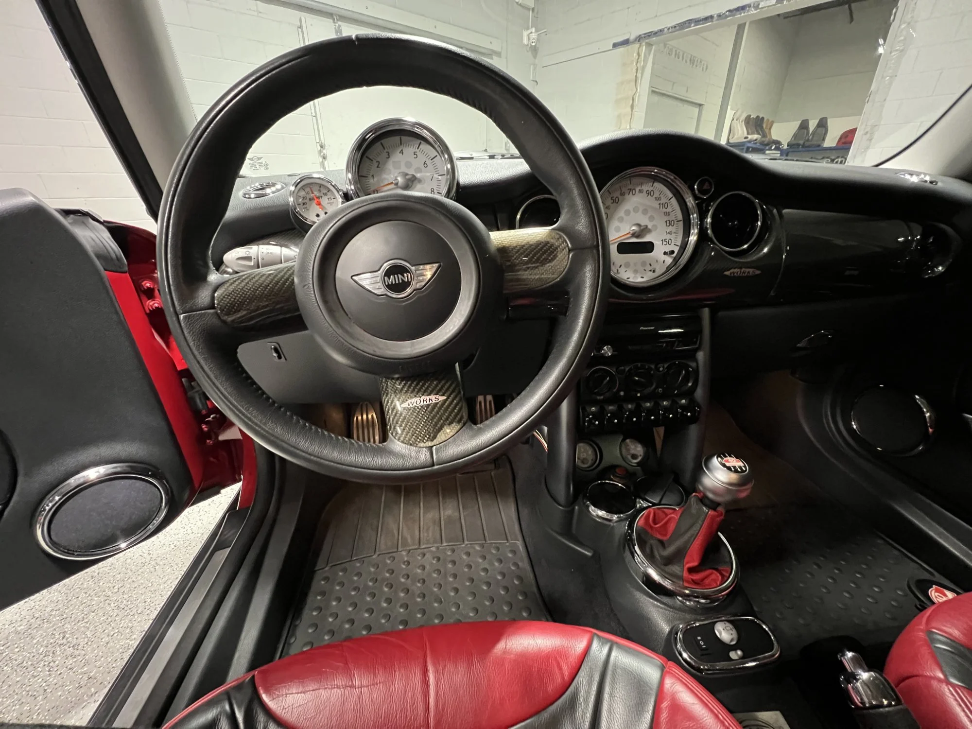 2004 Mini Cooper S - Drivers Persp.jpg