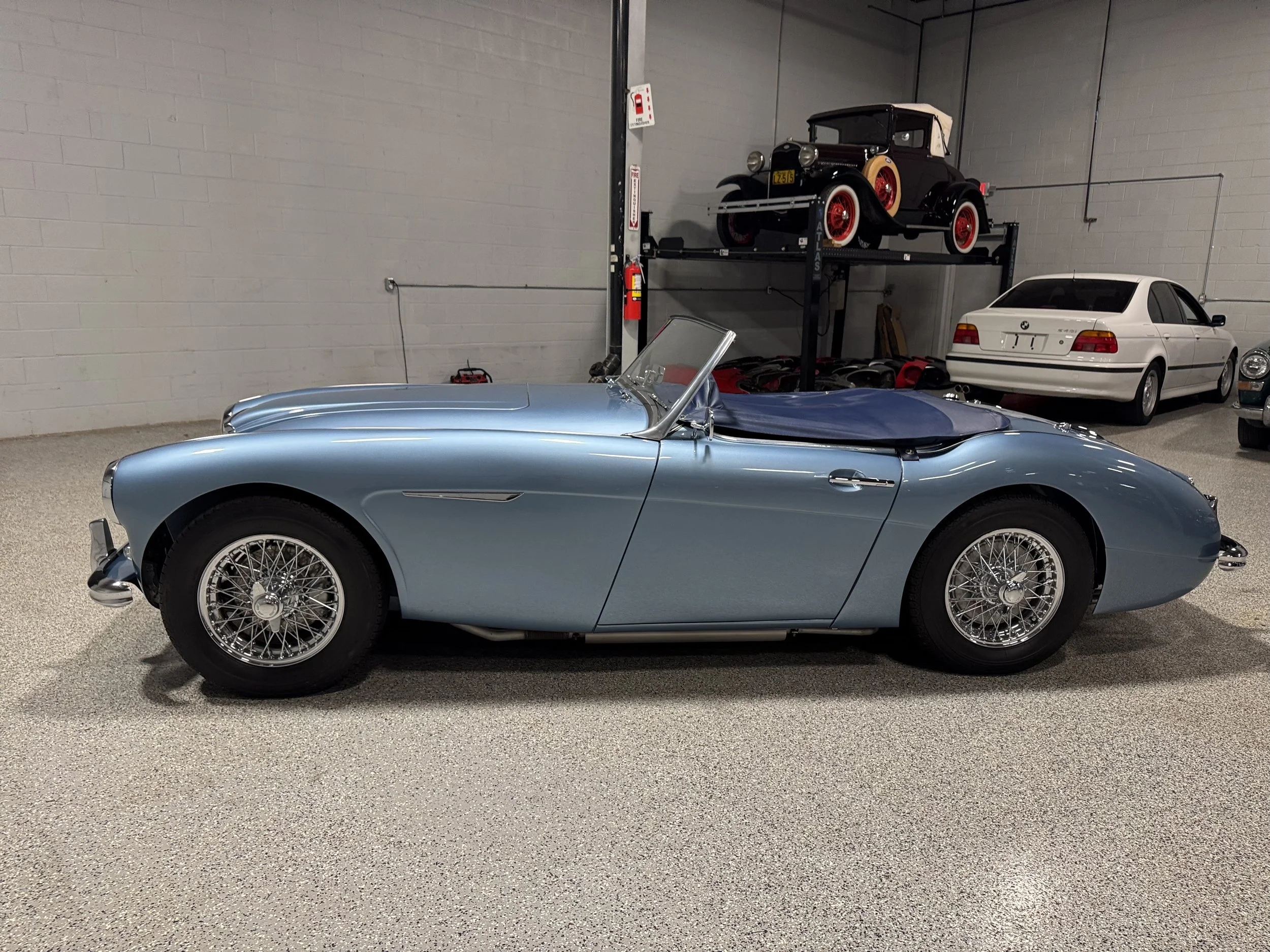 1960 Austin Healey 3000 Left 5.jpeg
