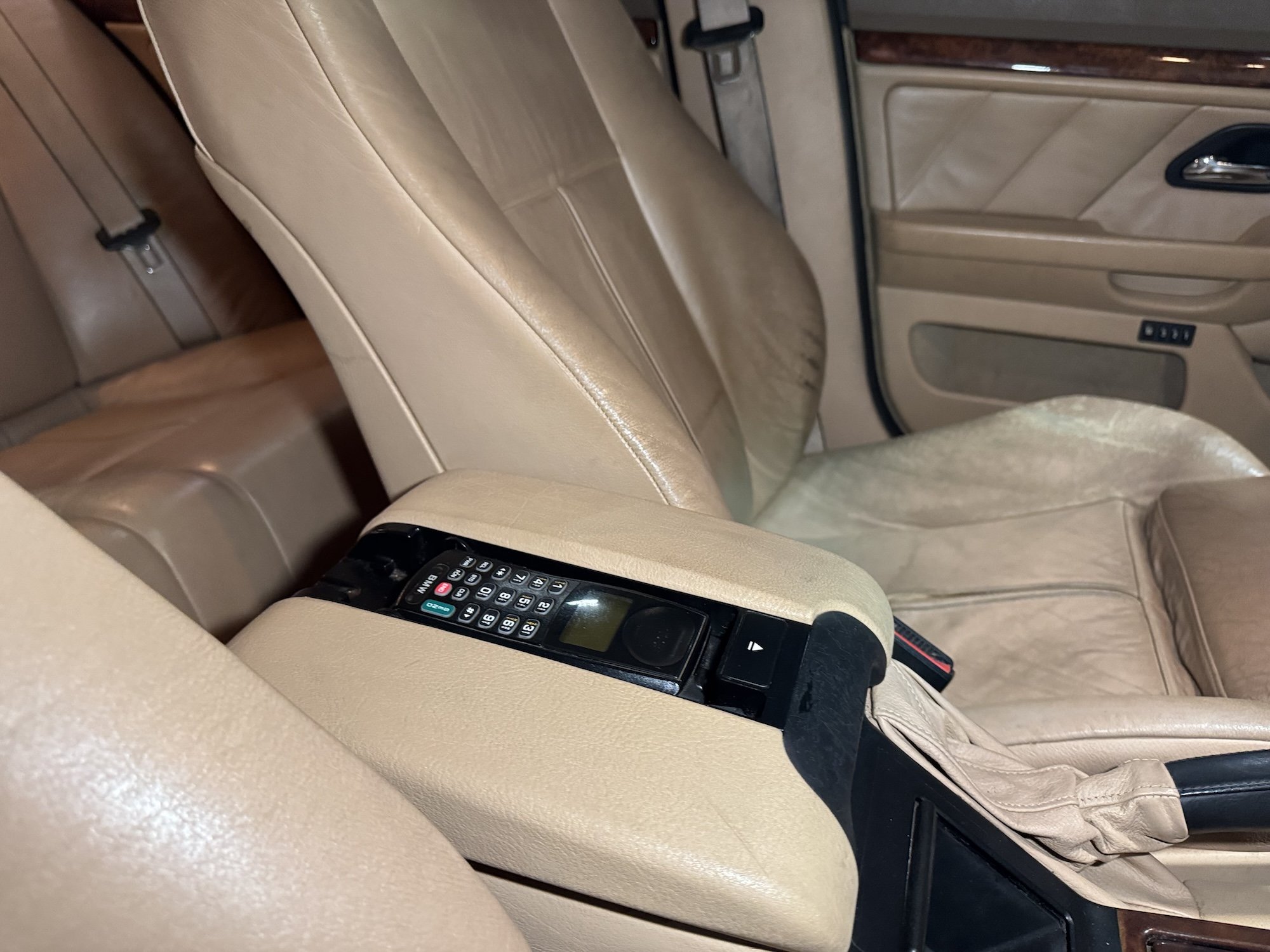 2000_BMW_540_Phone.jpeg