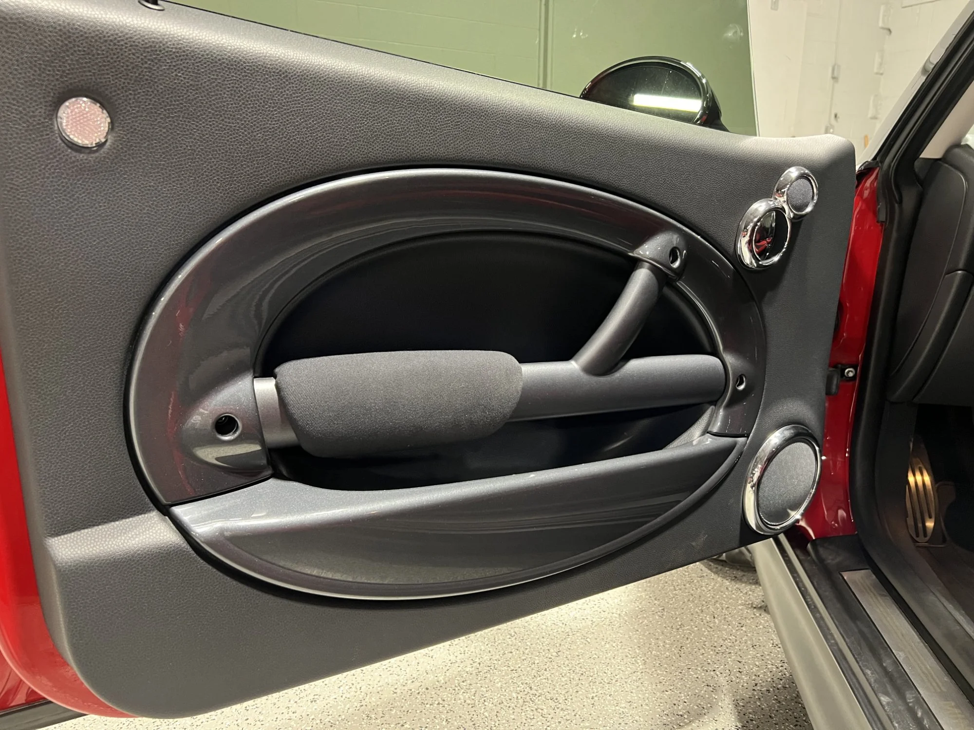 2004 Mini Cooper S - Interior Driver Door.jpg