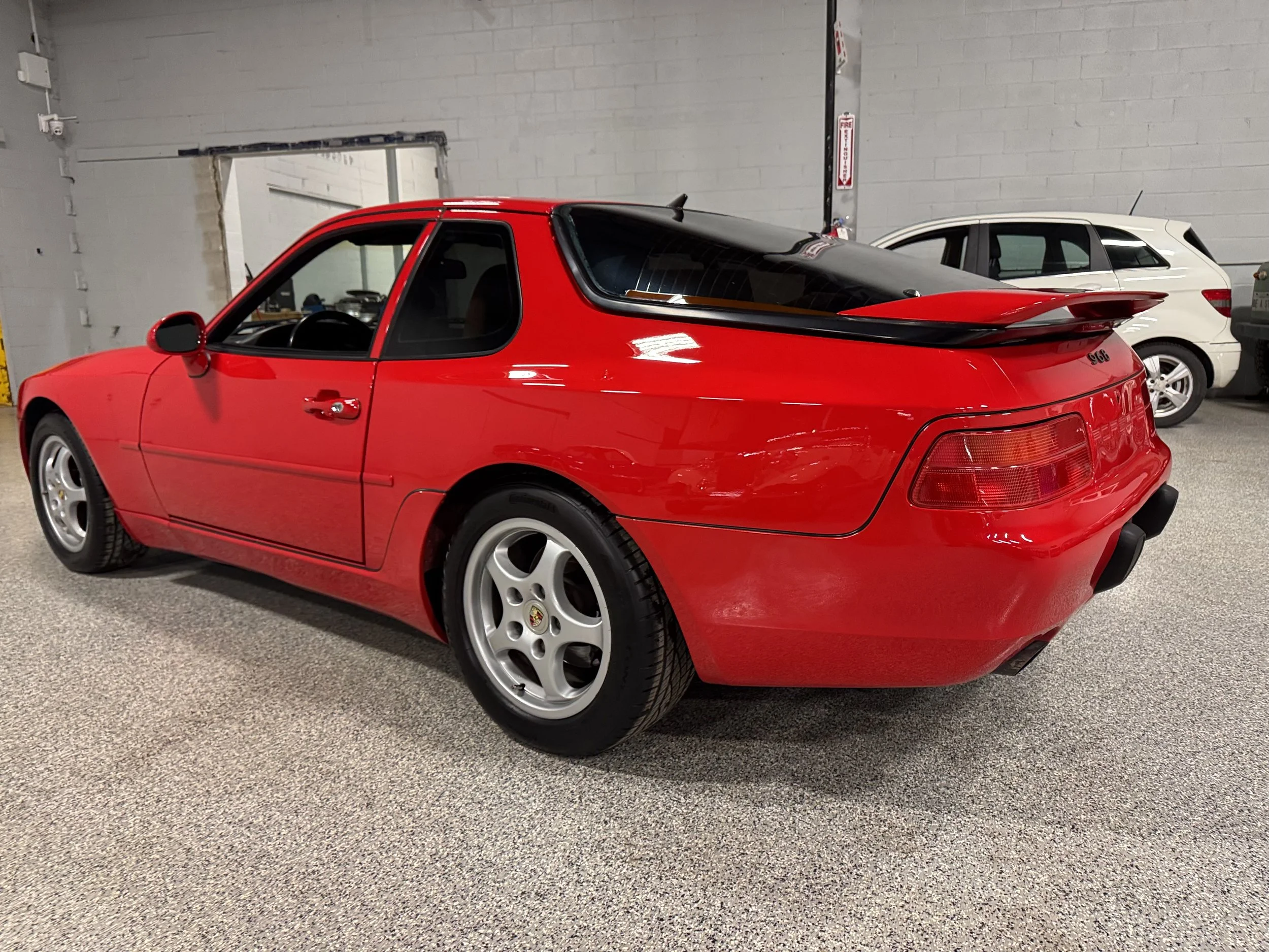 1995_Porsche_968_Tip_Rear_Left.jpeg