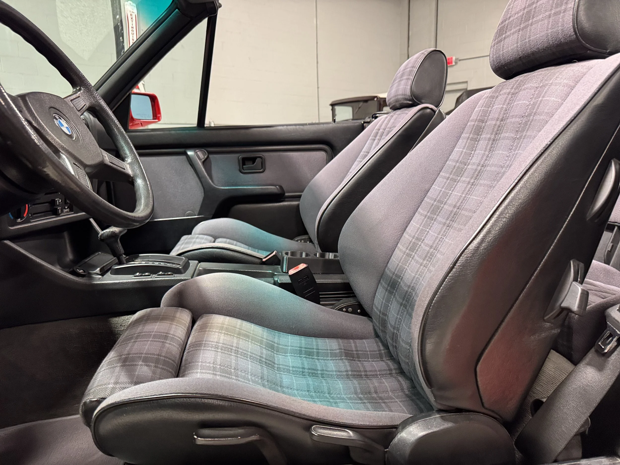 1990_BMW320i_Interior_Driver_Seat.jpeg