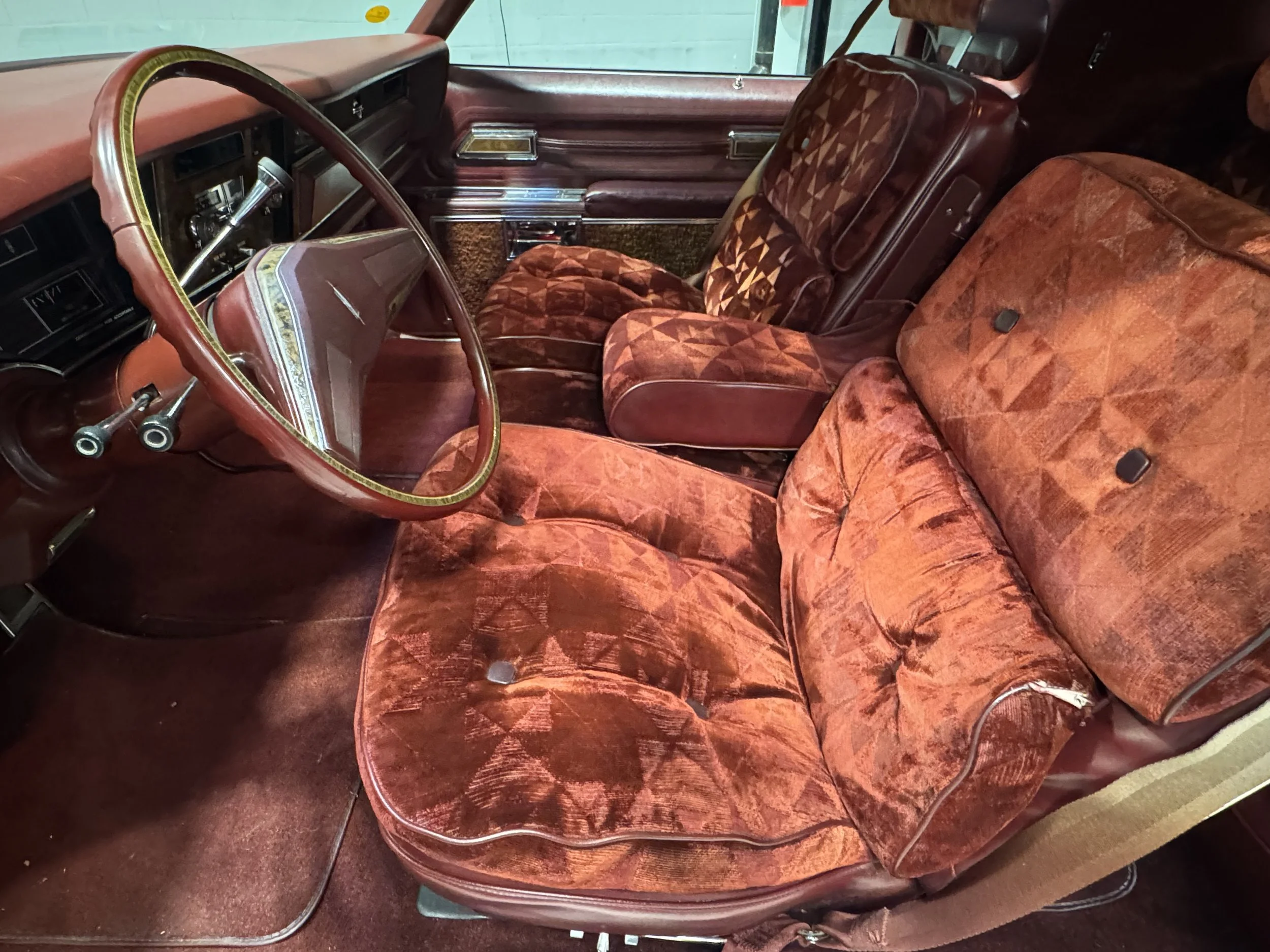 1976 Olds Toronado Front Seats.jpeg