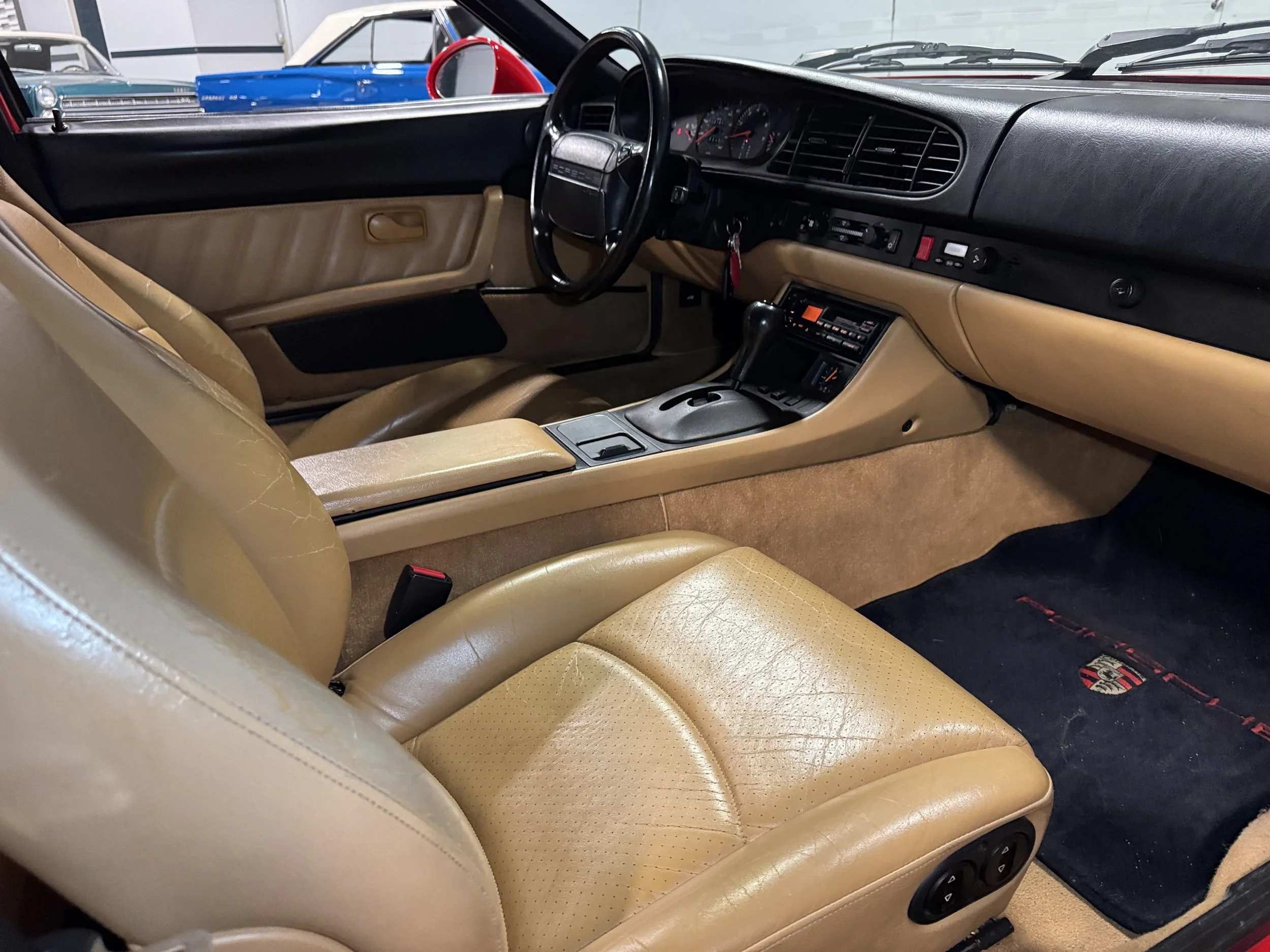 1995_Porsche_968-Tip_Interior2.jpeg
