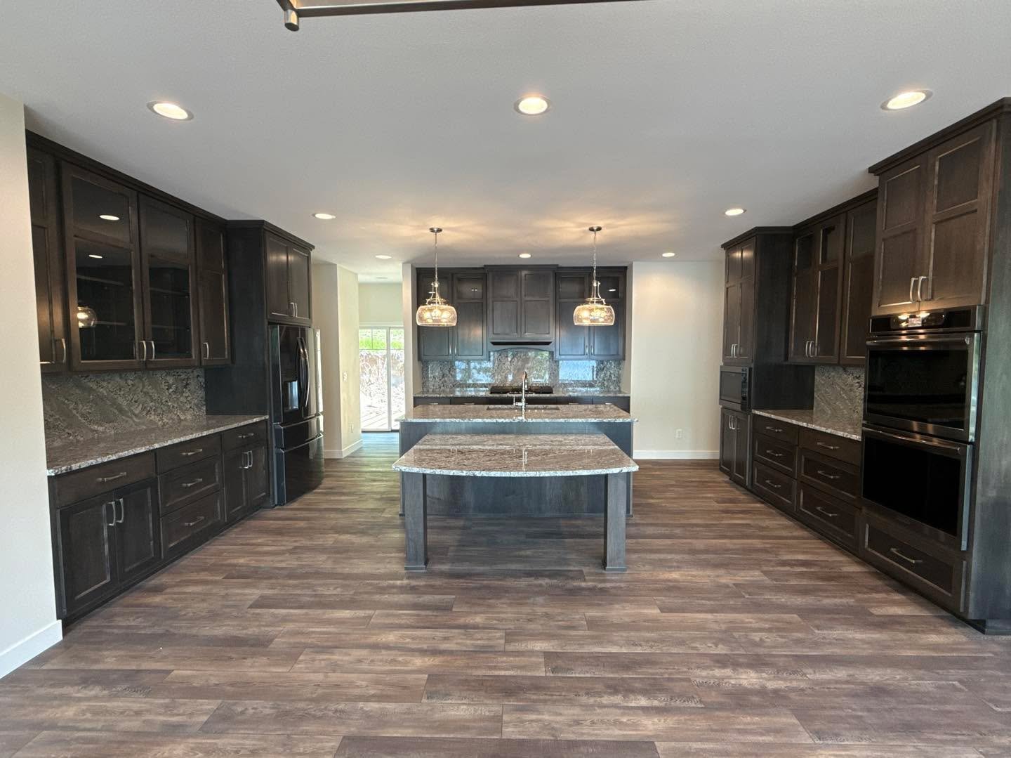 π§ Another Finished Friday! We’ll have some professional photos soon so until then enjoy these pics of our Battle Lake area lake home all finished on the inside! The exterior will be wrapped up soon but we wanted this customer to enjoy their Me