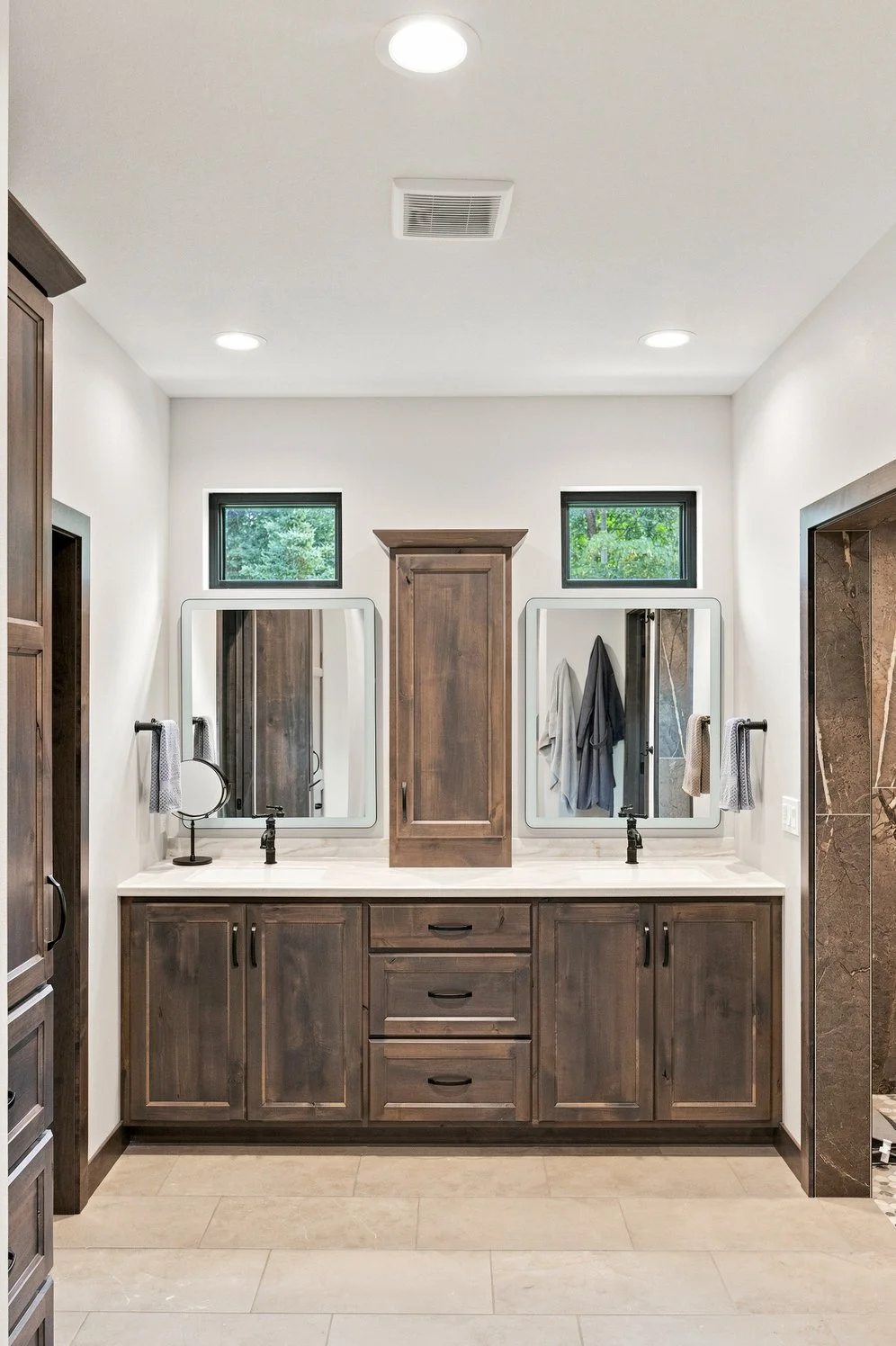 primary bathroom in lake home near Big Detroit Lake
