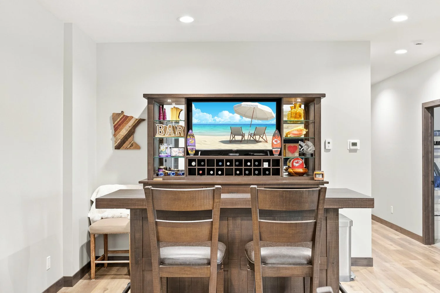 wet bar in lake home near Big Detroit Lake
