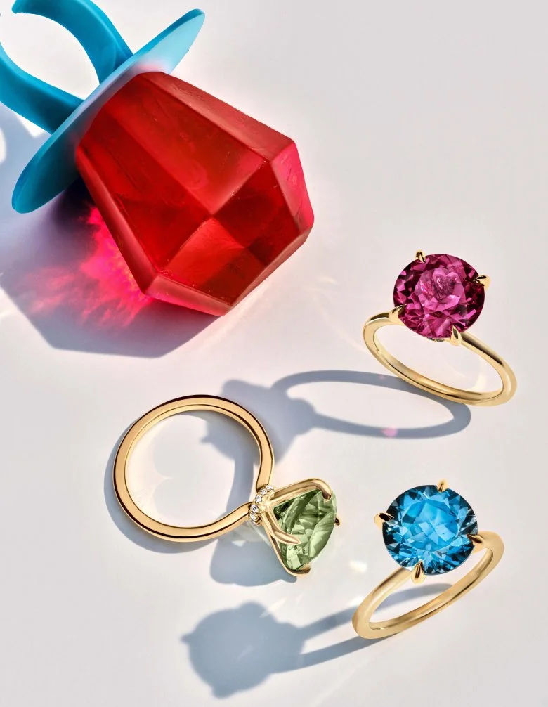 Email DT - 390x503.jpg