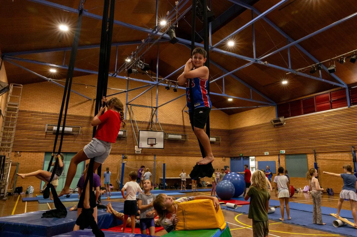 Copy of Victoria Rowland - Spaghetti Circus 2.jpg