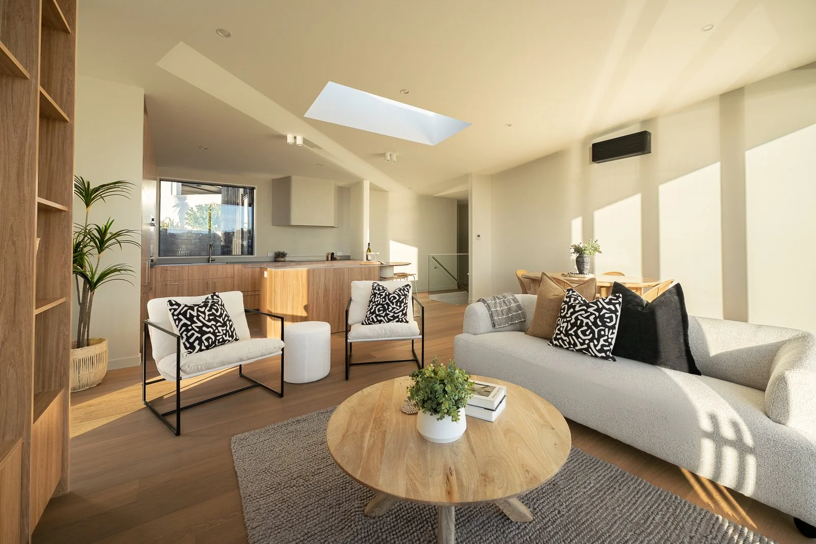 MHC-7.jpg