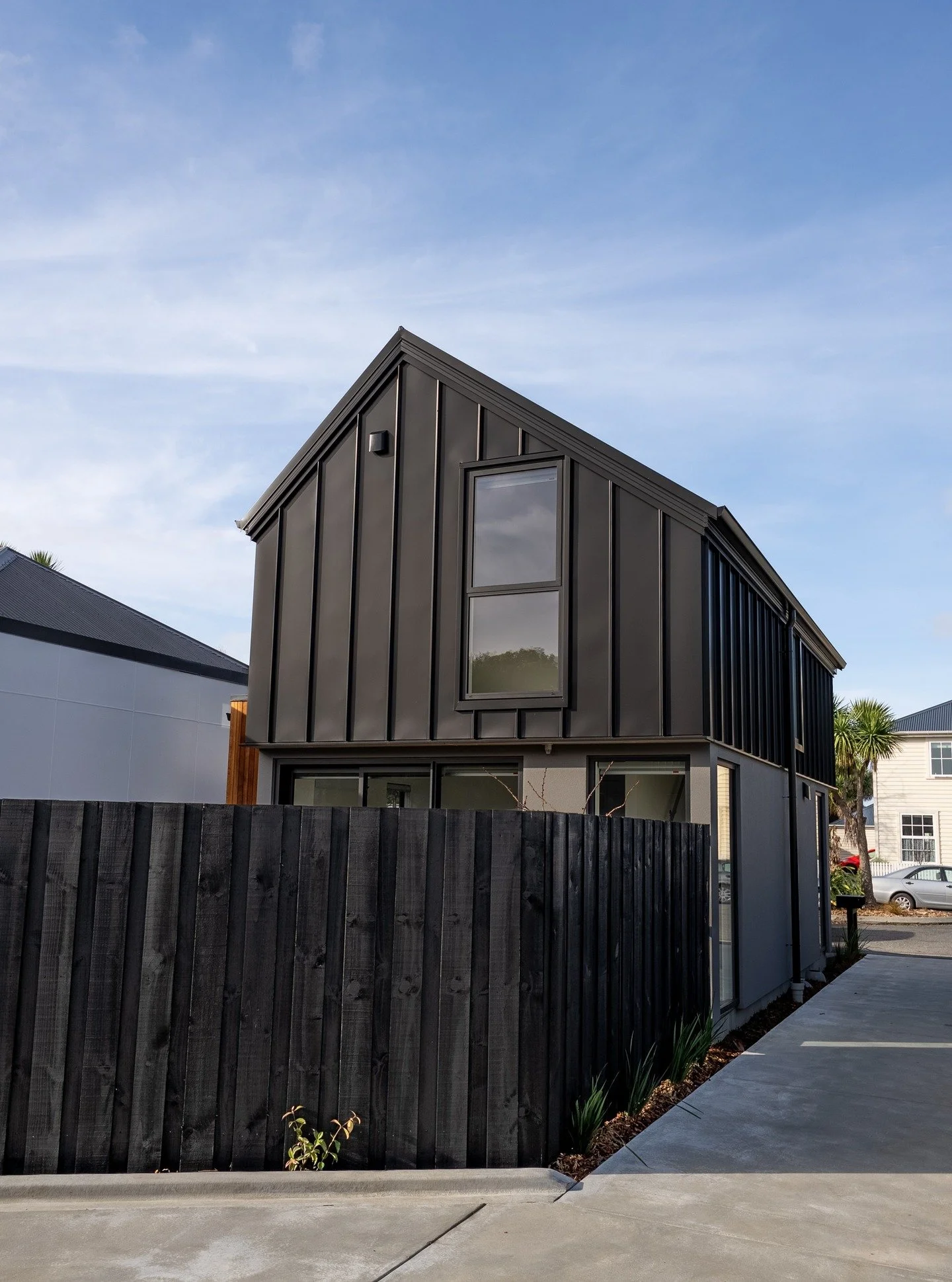 A quick look at a recently completed Albemarle 😍 

We're super proud of this one. 

The timber details really give the place a solid, high-quality feel. 
You can tell a lot of effort went into it - and the craftsmanship speaks for itself. 🔨 

Finis