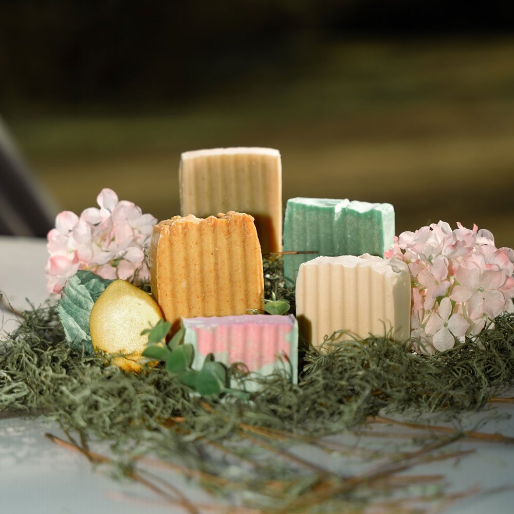 group-cold-press-soap-studio-aura-1000.jpg