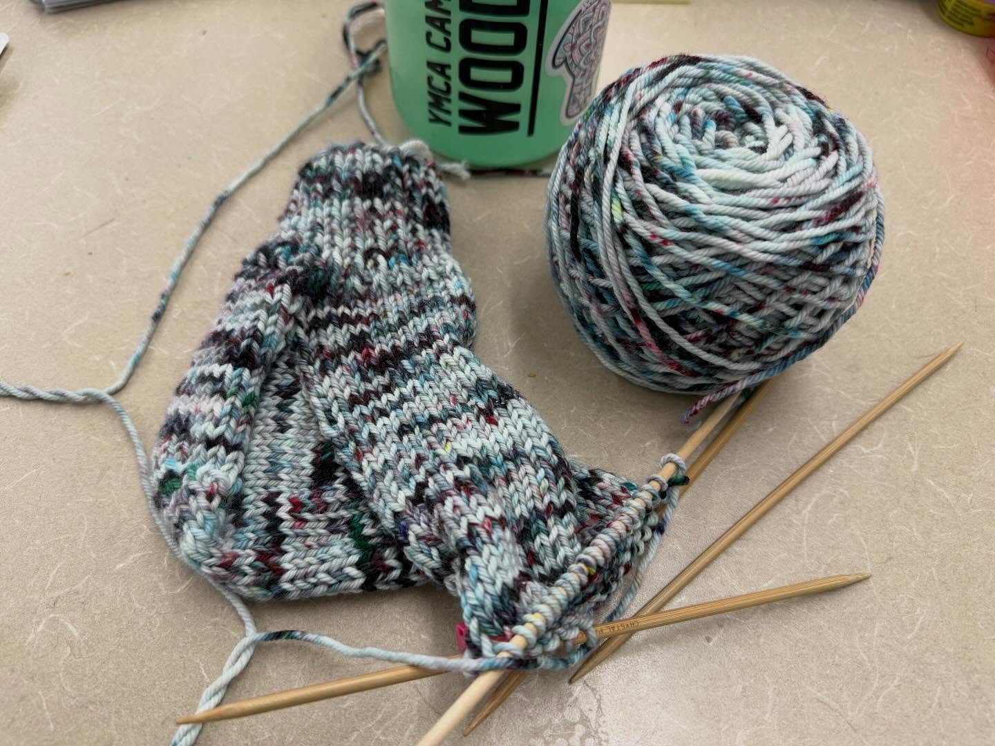 Finding my way out of a knitting rut with @neighborhoodfiberco yarn and the Easy Peasy Sock pattern! Grateful for Late night March Madness games that give me an excuse to stay up way too late knitting 😉 #knitting #socks #variegatedyarn #easypeasysoc
